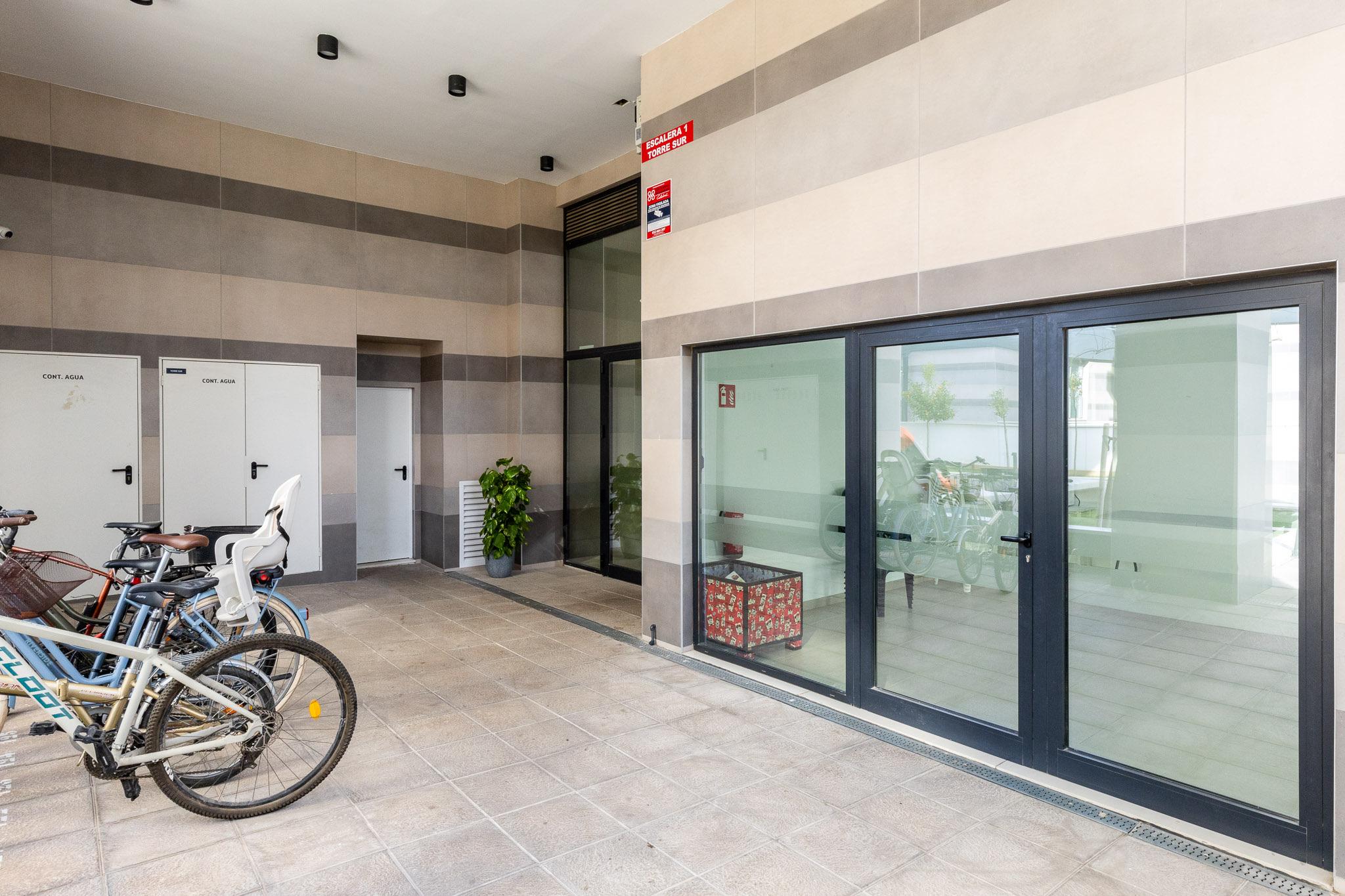 Piso en Alquiler en Calle del Pintor Sabater - 14