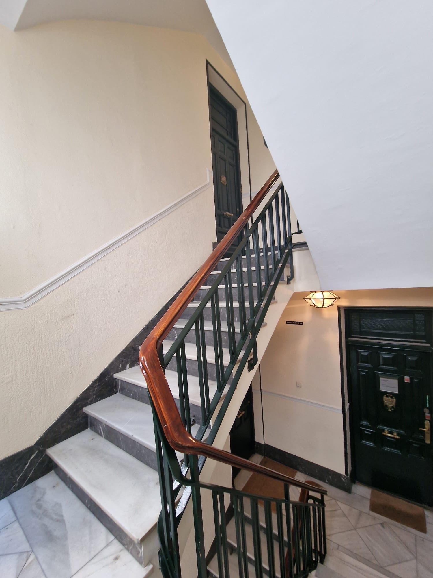 Piso en Venta en C. Miguel de Cervantes - 19