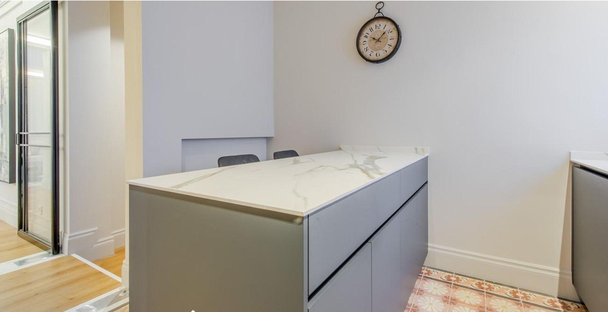 Piso en Venta en C. Miguel de Cervantes - 6