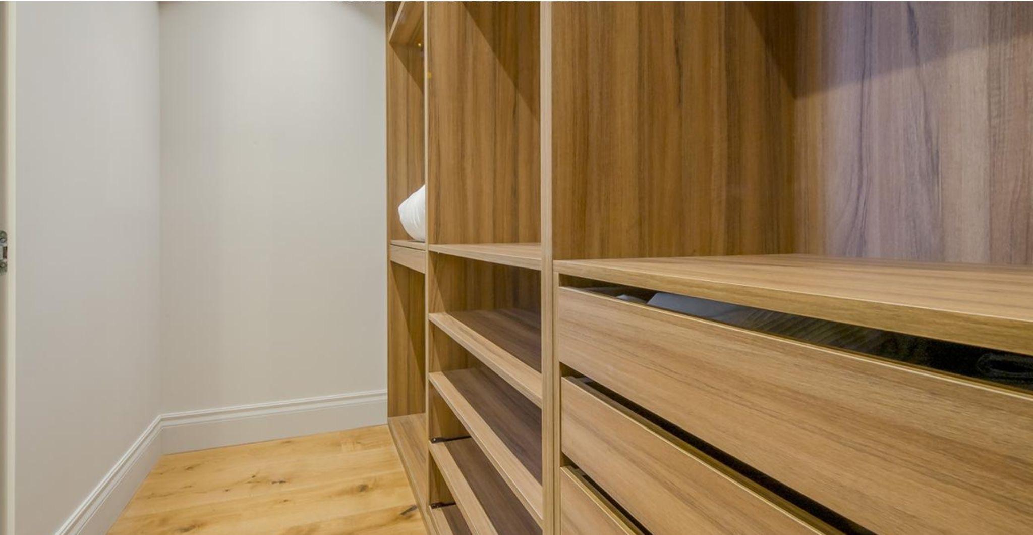 Piso en Venta en C. Miguel de Cervantes - 12