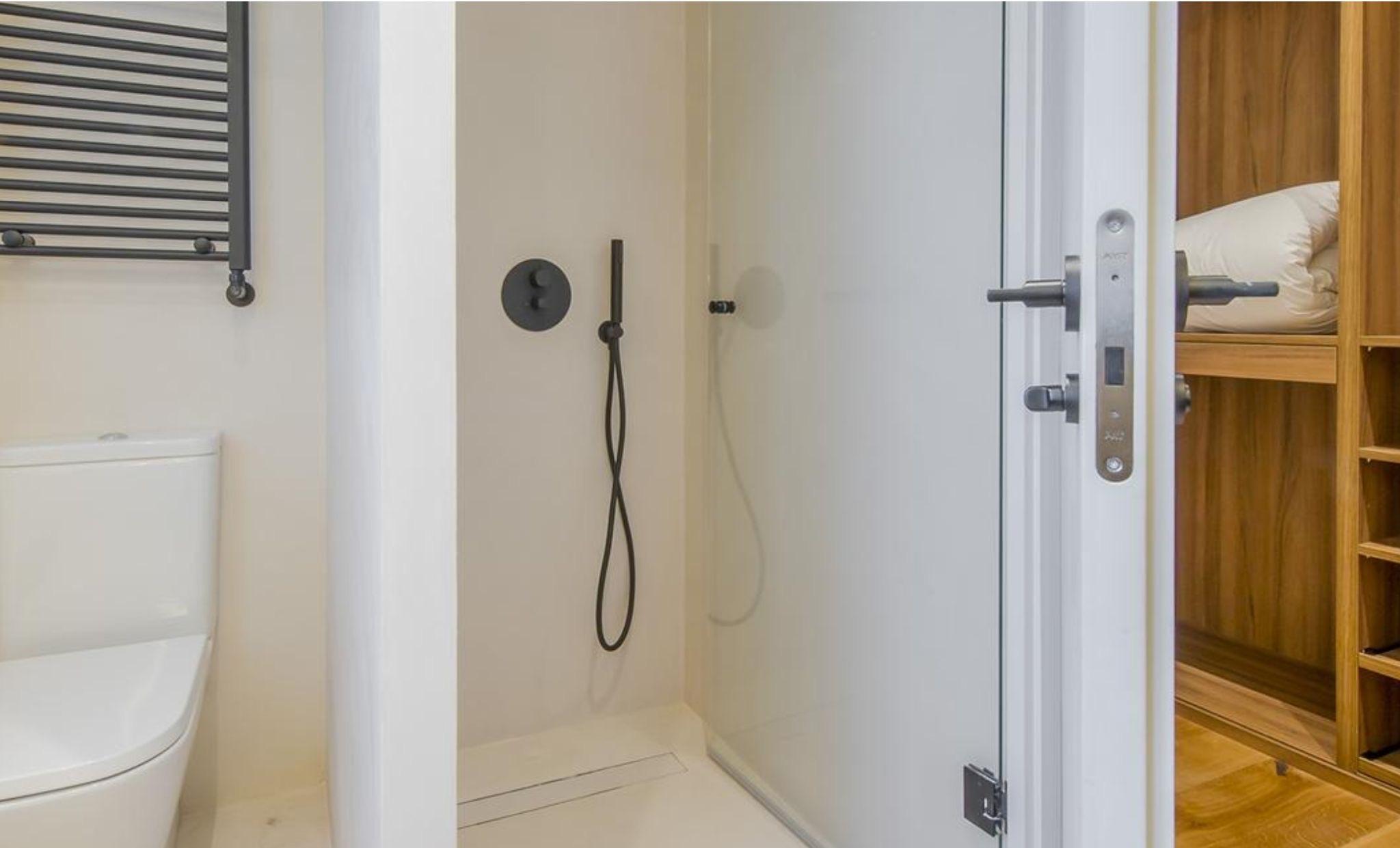 Piso en Venta en C. Miguel de Cervantes - 14