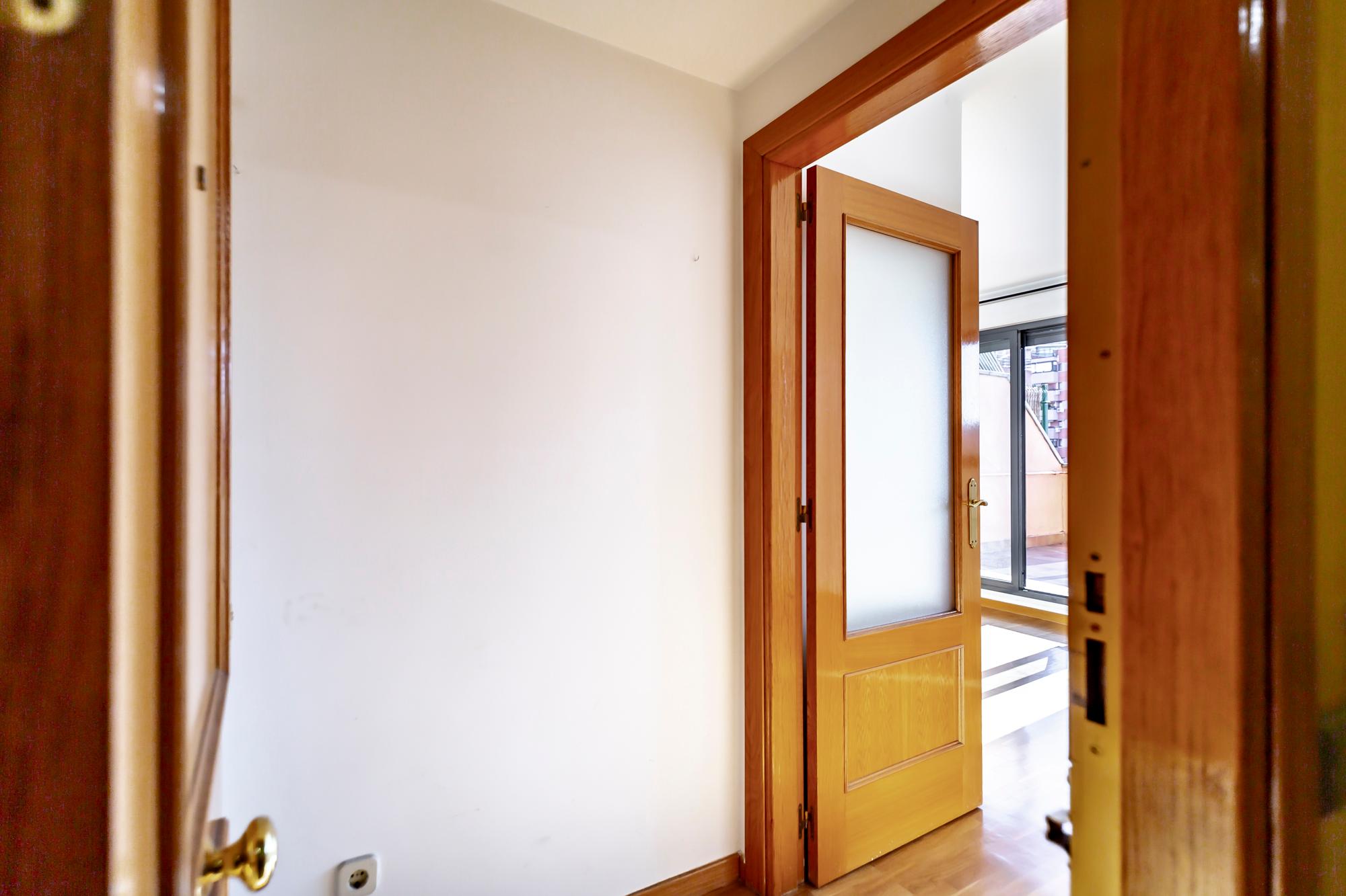 Ático en Alquiler - Calle de Rafael Bergamín - 13