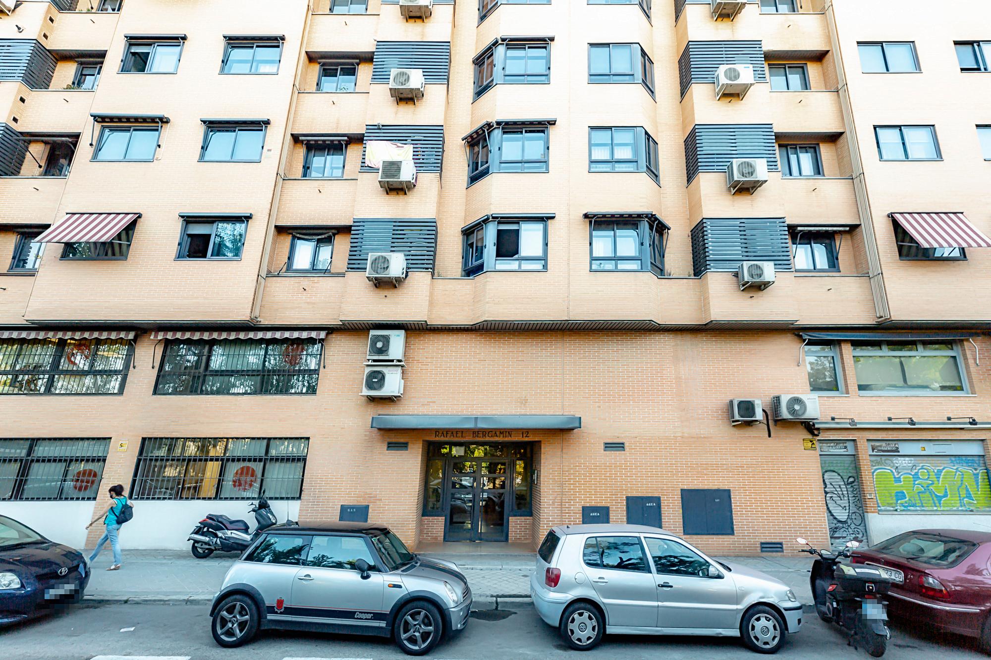 Ático en Alquiler - Calle de Rafael Bergamín - 48