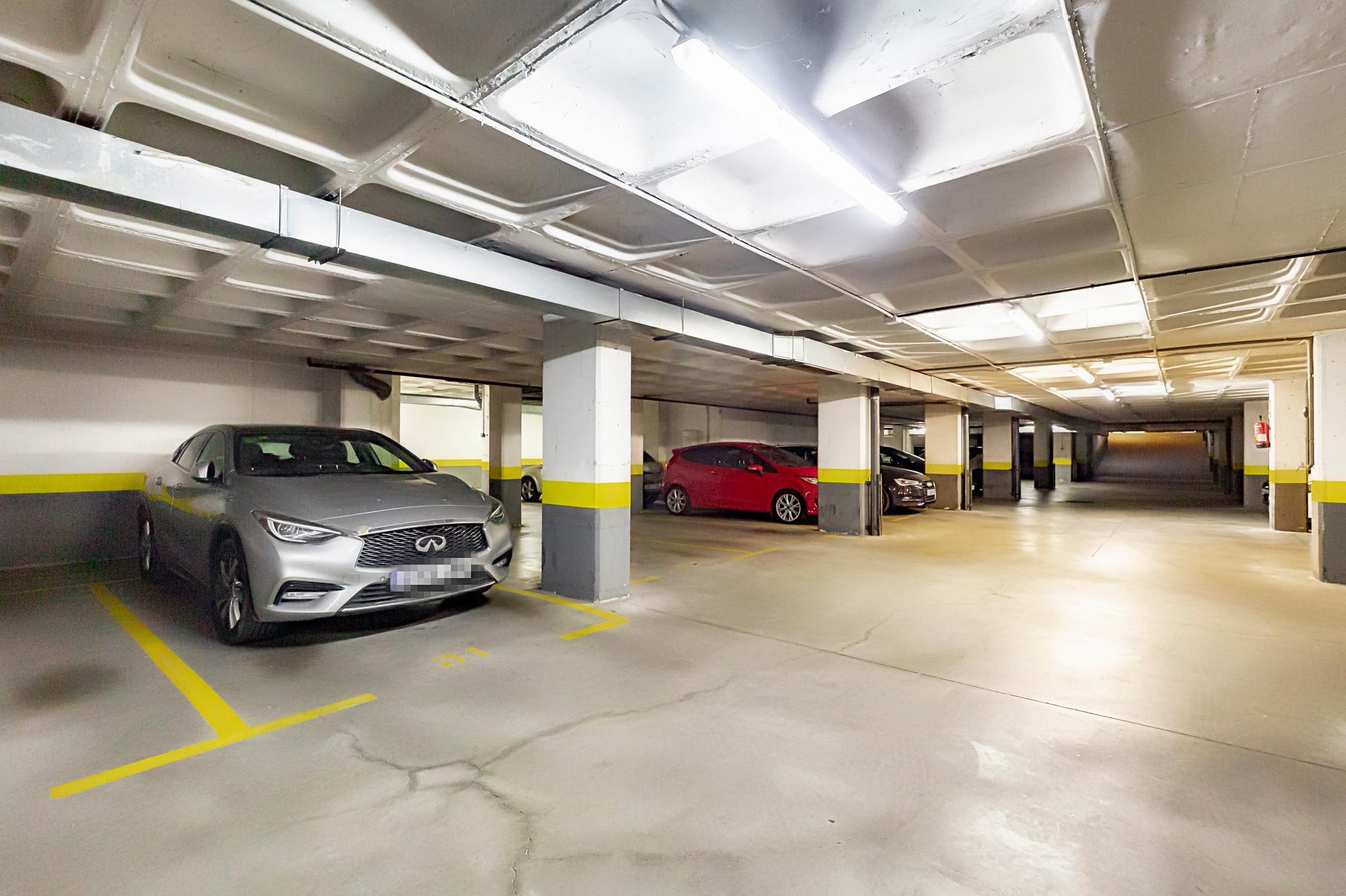 Ático en Alquiler - Calle de Rafael Bergamín - 45