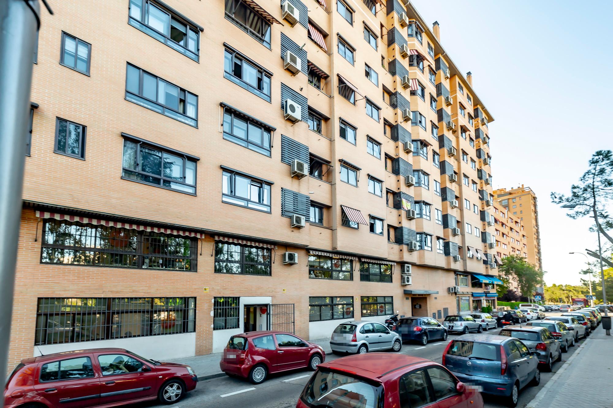 Ático en Alquiler - Calle de Rafael Bergamín - 47