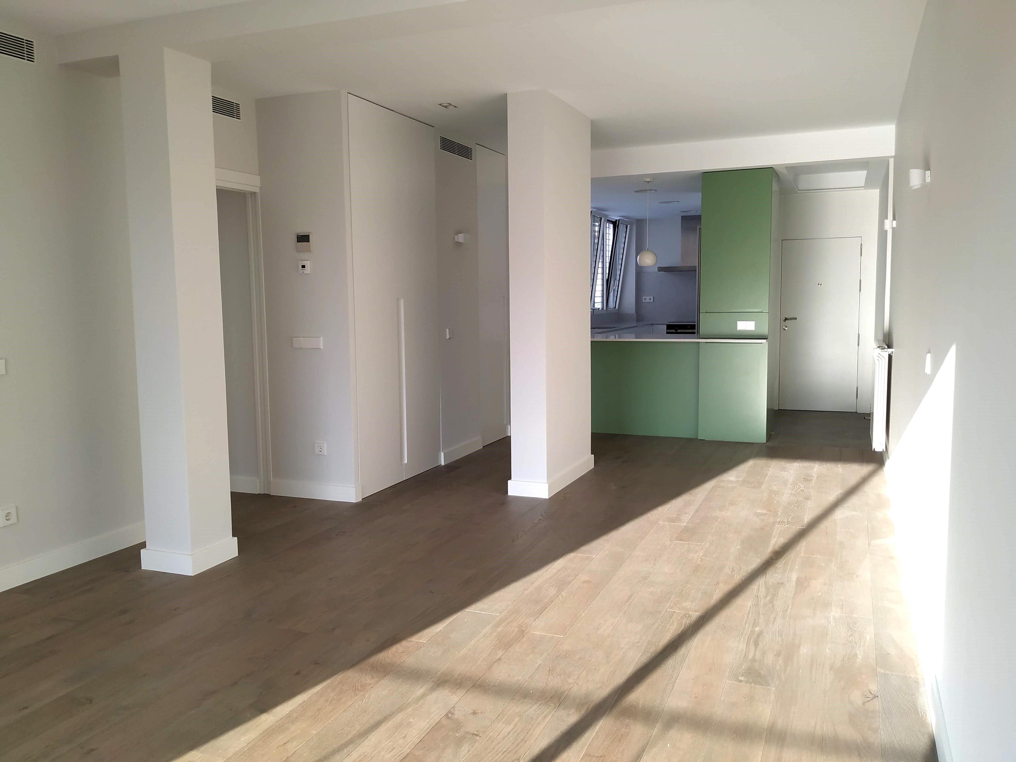 Piso en Alquiler - C. de Andrés Mellado - 1