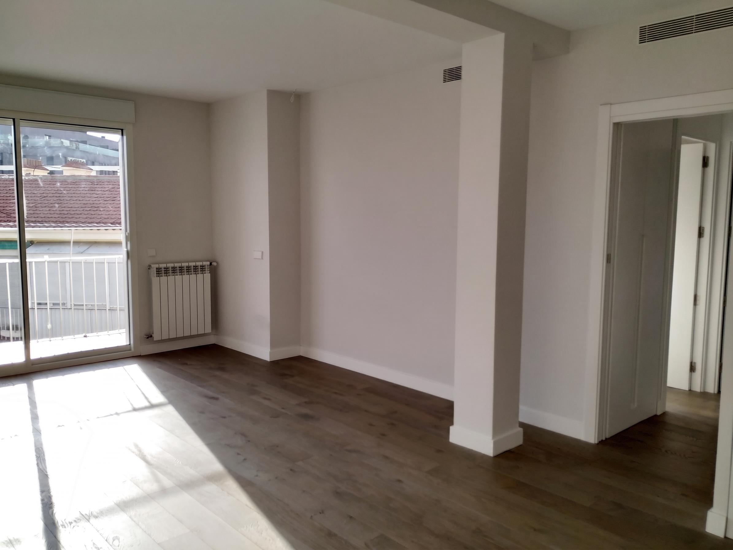 Piso en Alquiler - C. de Andrés Mellado - 15