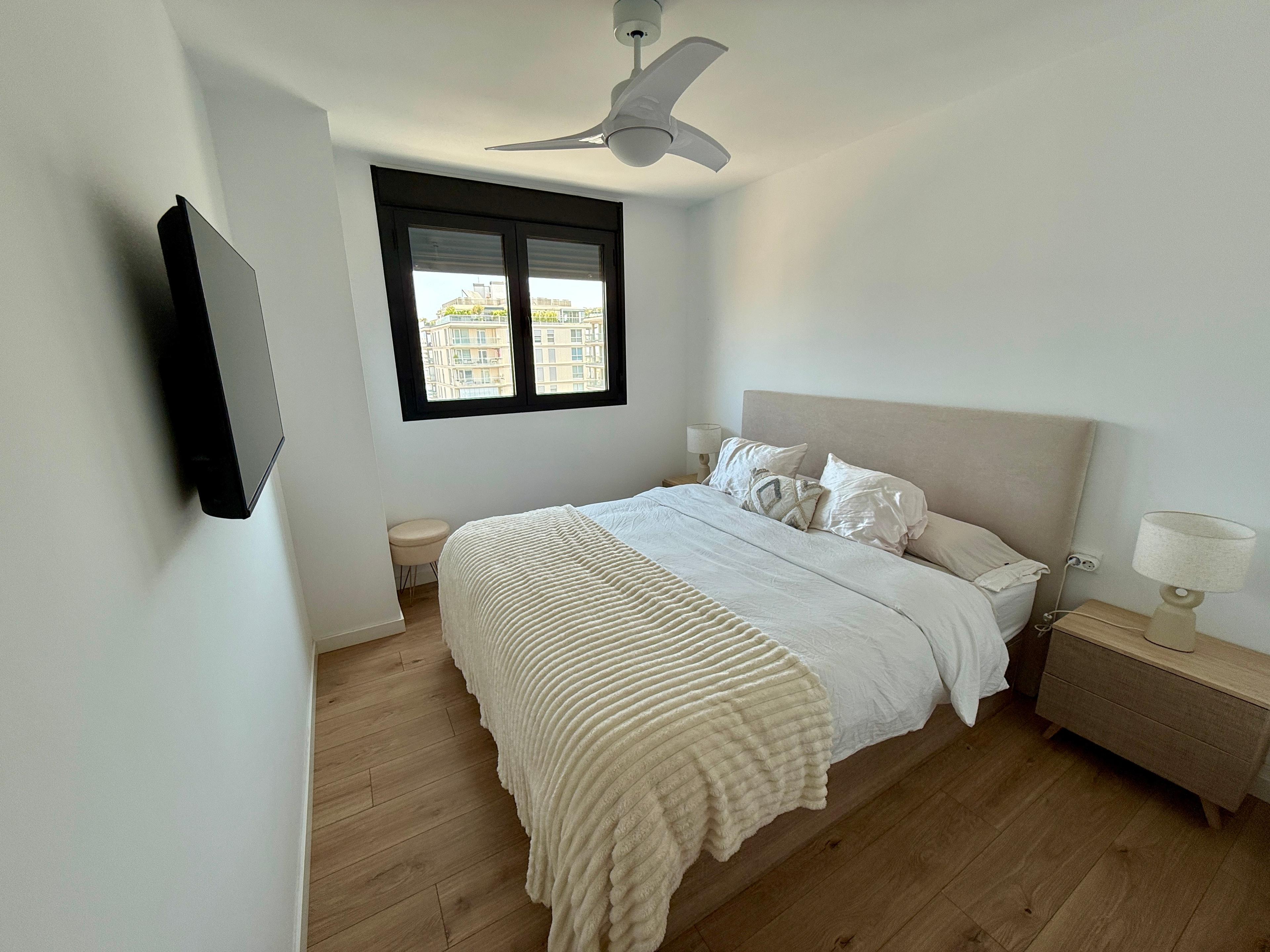 Piso en Alquiler en Calle del Pintor Sabater - 17