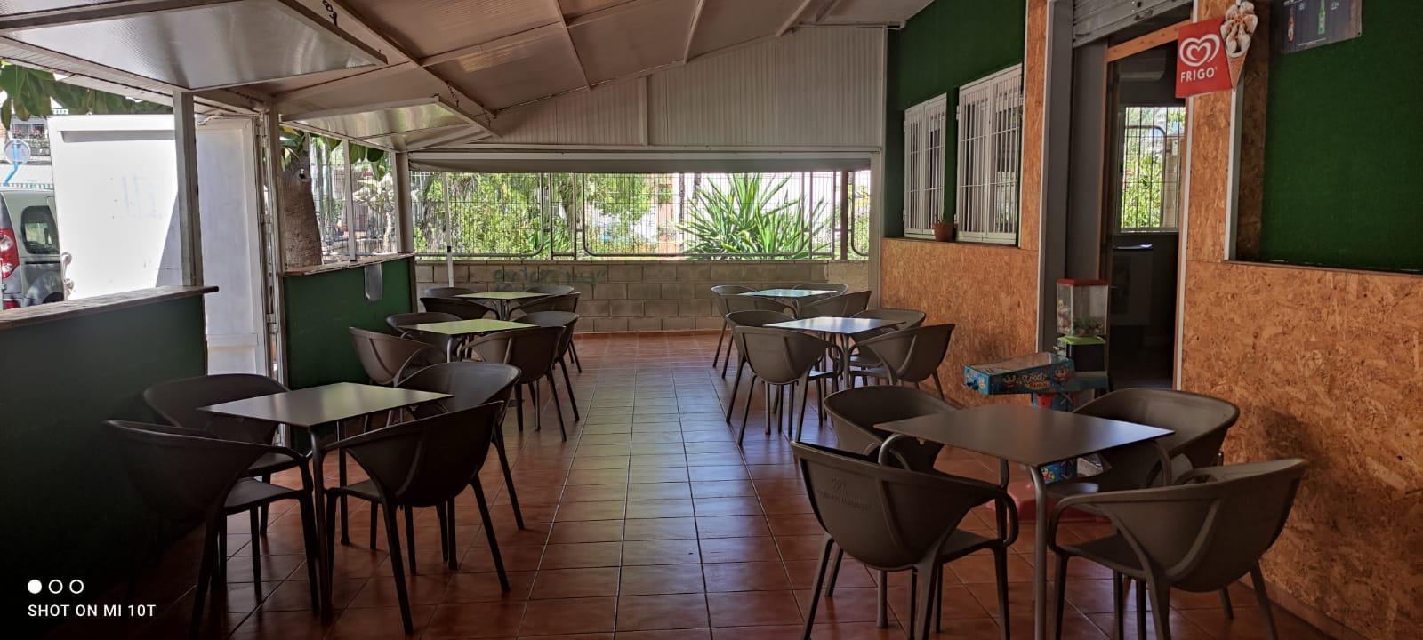 Local en Venta en Calle Pintor Astorza y Triay - 1