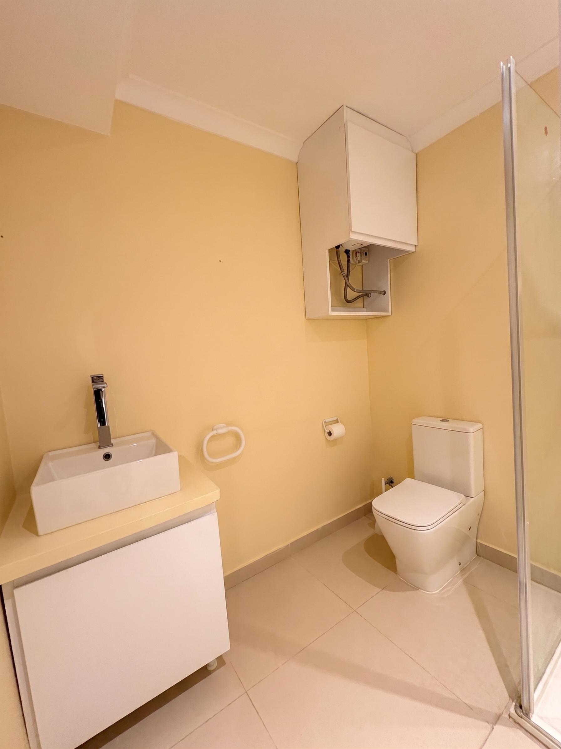 Local en Venta en Carrer Enmig - 3