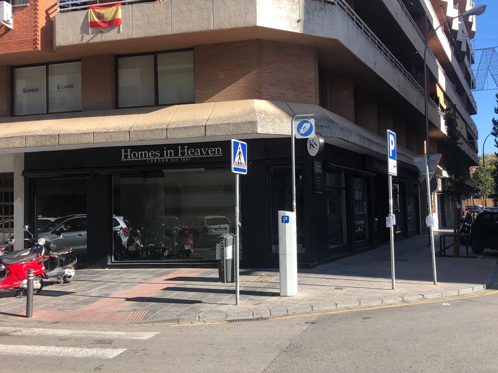 Local en Venta en Calle Monte Carmelo 1 - 12