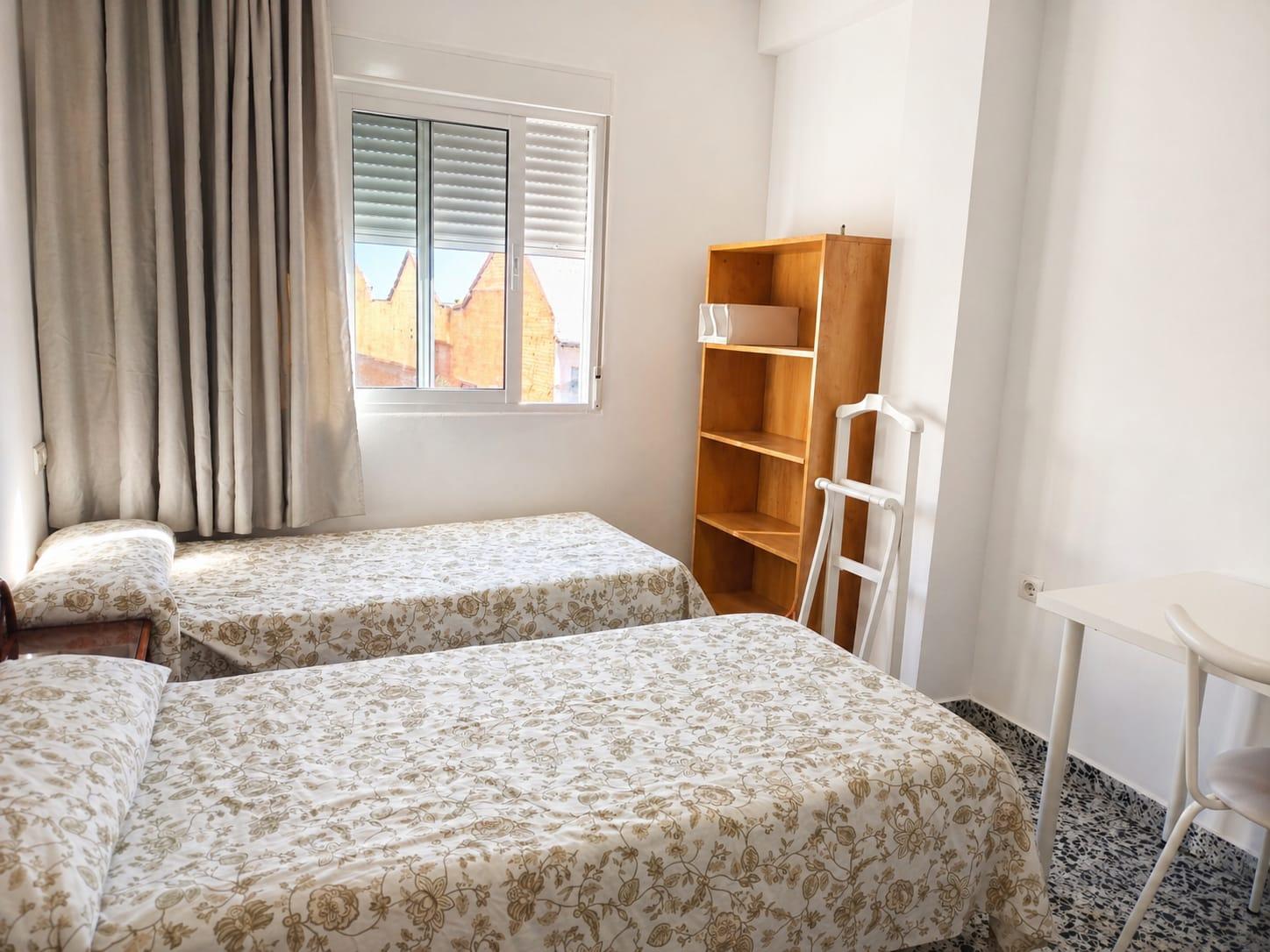 Piso en Venta en Calle Eduardo Domínguez Ávila - 6