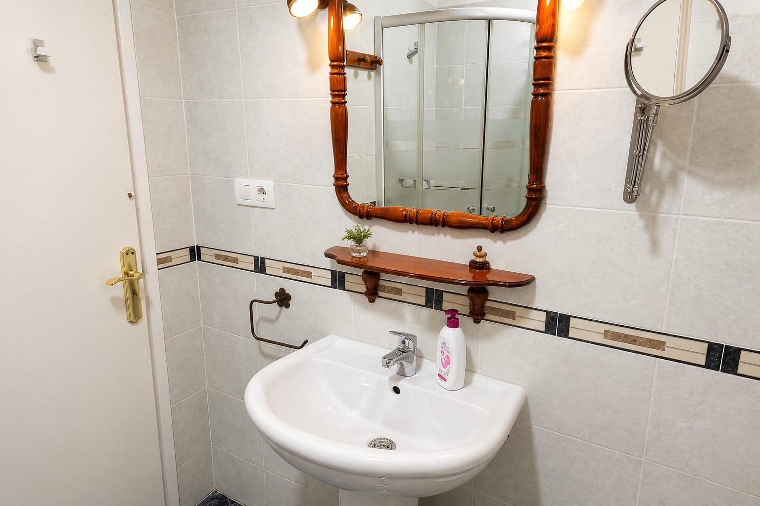 Piso en Venta en Calle Eduardo Domínguez Ávila - 10