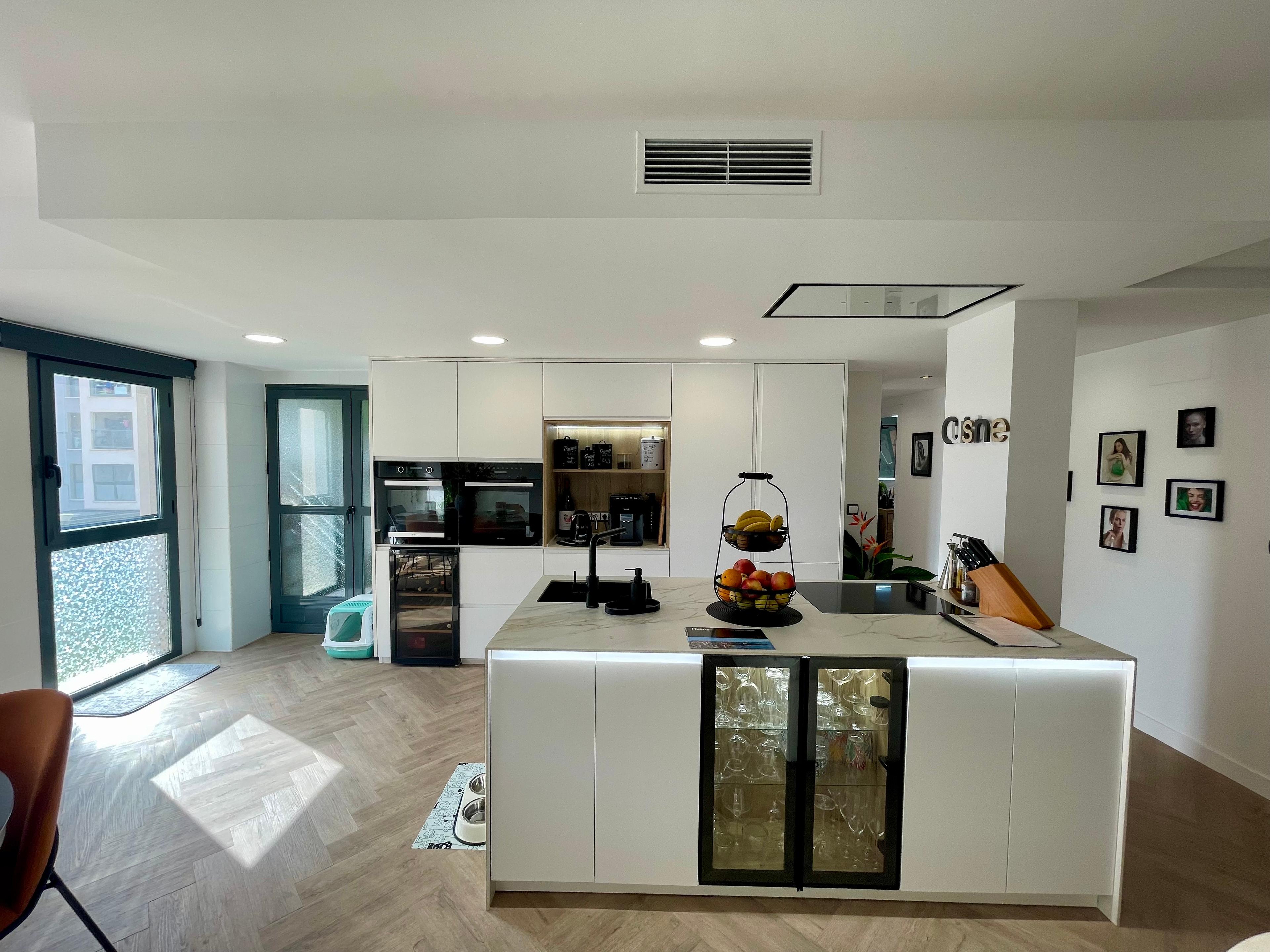 Piso en Venta en Carrer Benimantell - 12