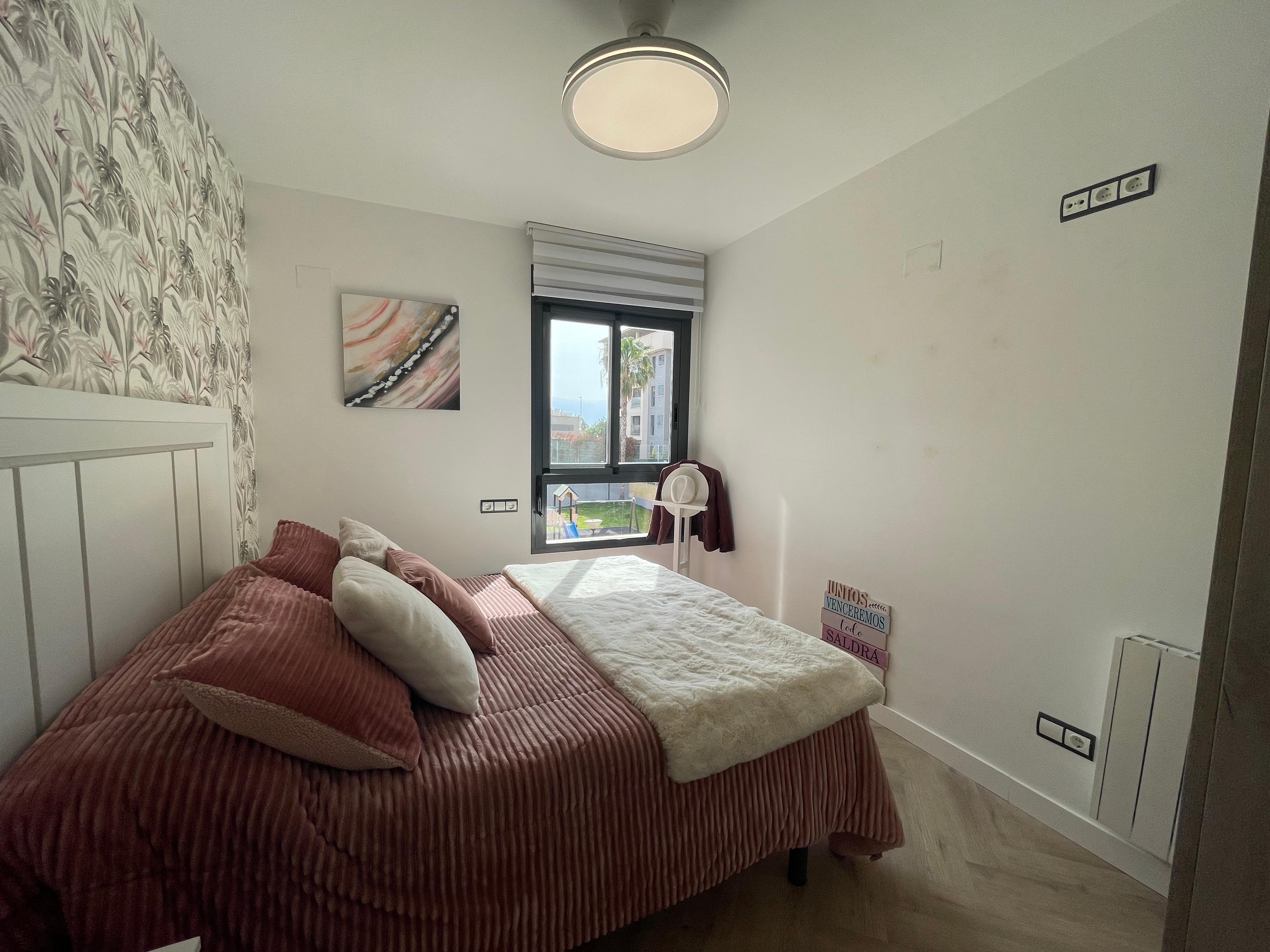 Piso en Venta en Carrer Benimantell - 16