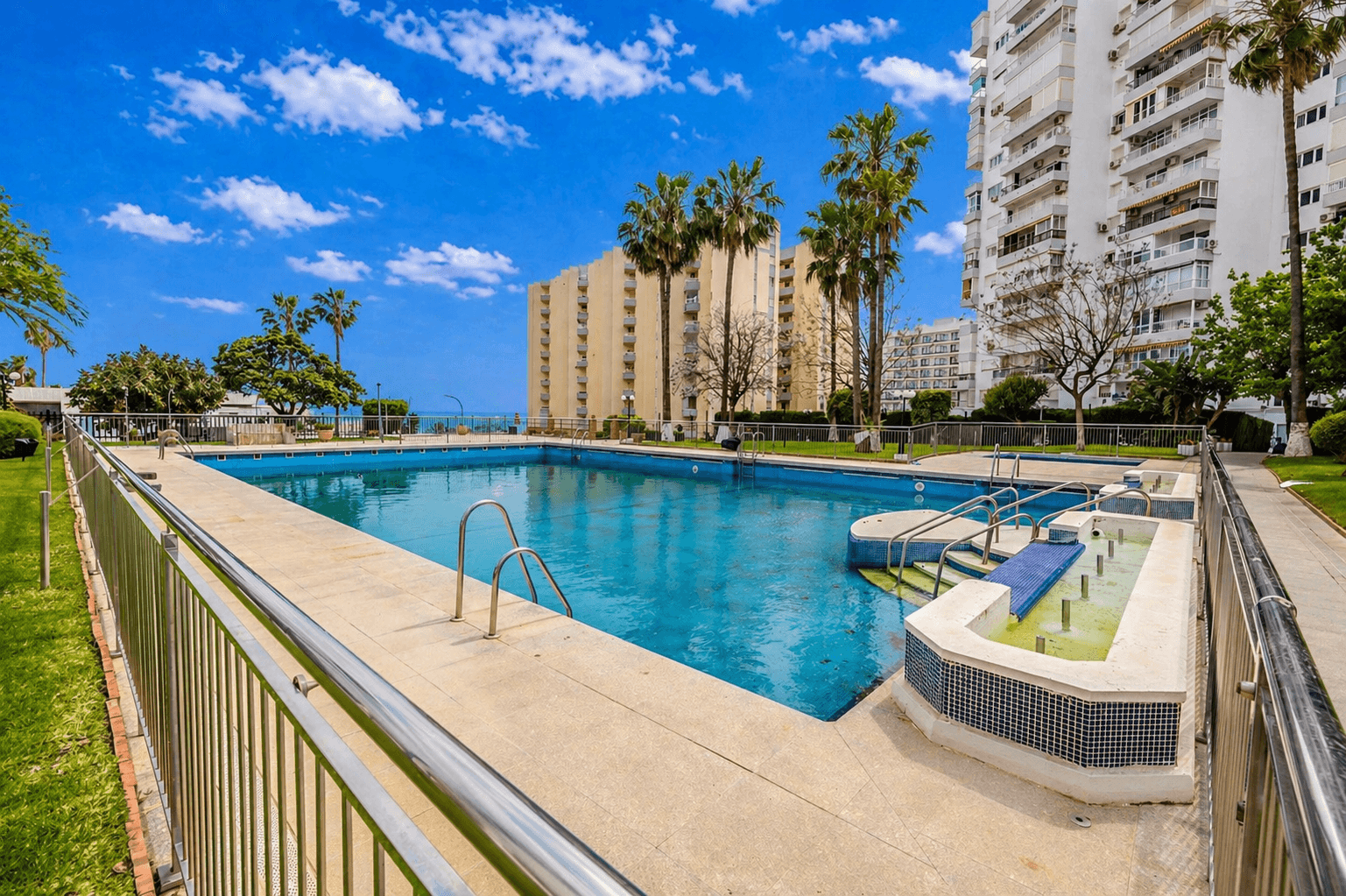 Piso en Venta en Calle Tamarindos - 24
