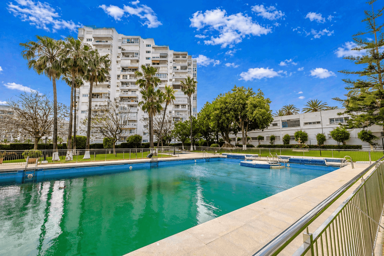 Piso en Venta en Calle Tamarindos - 26
