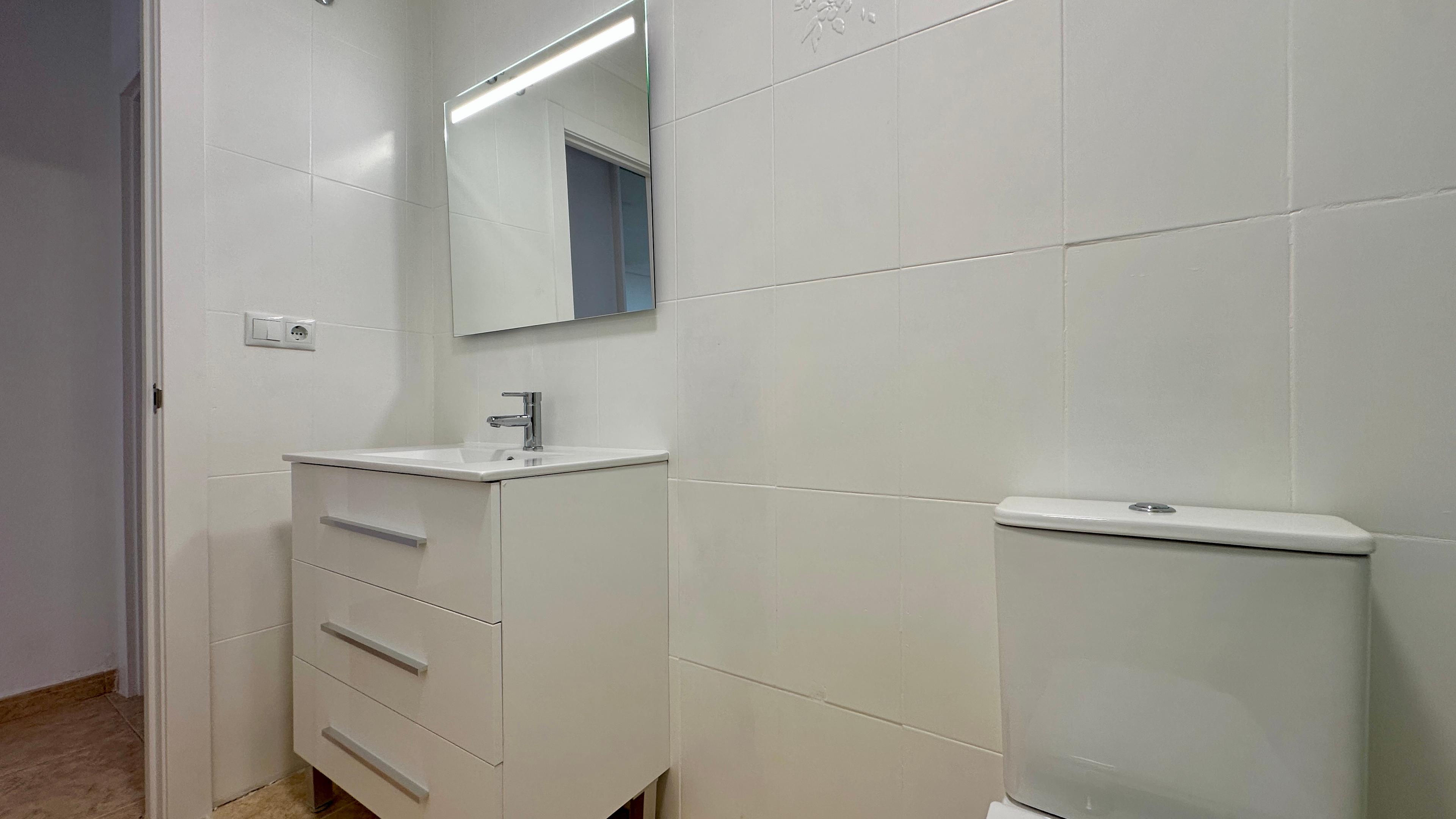 Piso en Venta en Av. Diego Ramírez Pastor - 16