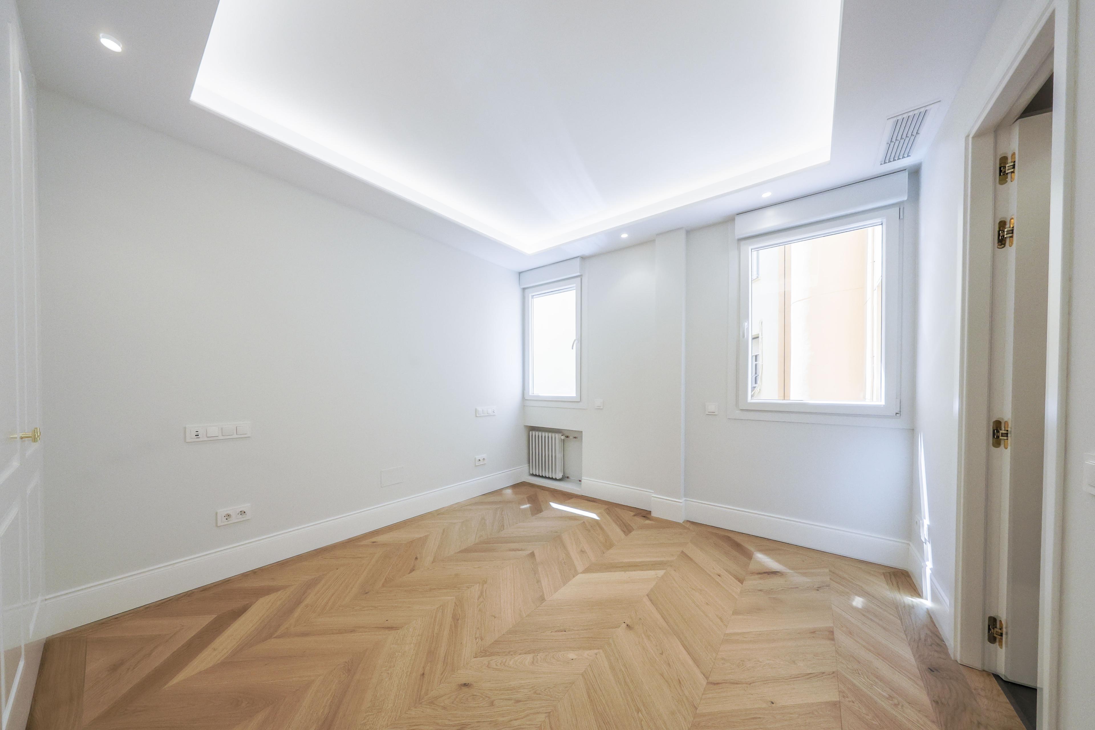 Piso en Venta en C. de Isaac Peral - 19