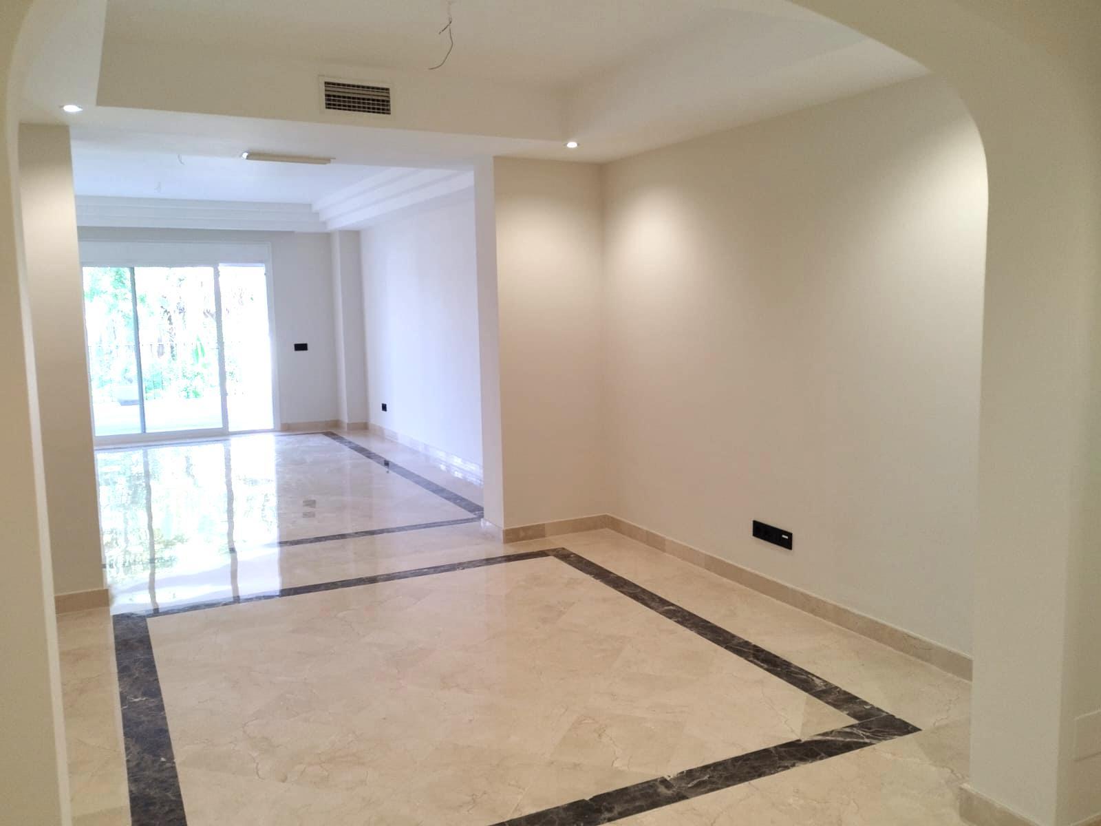 Piso en Venta en Calle Lago de los Cisnes - 6