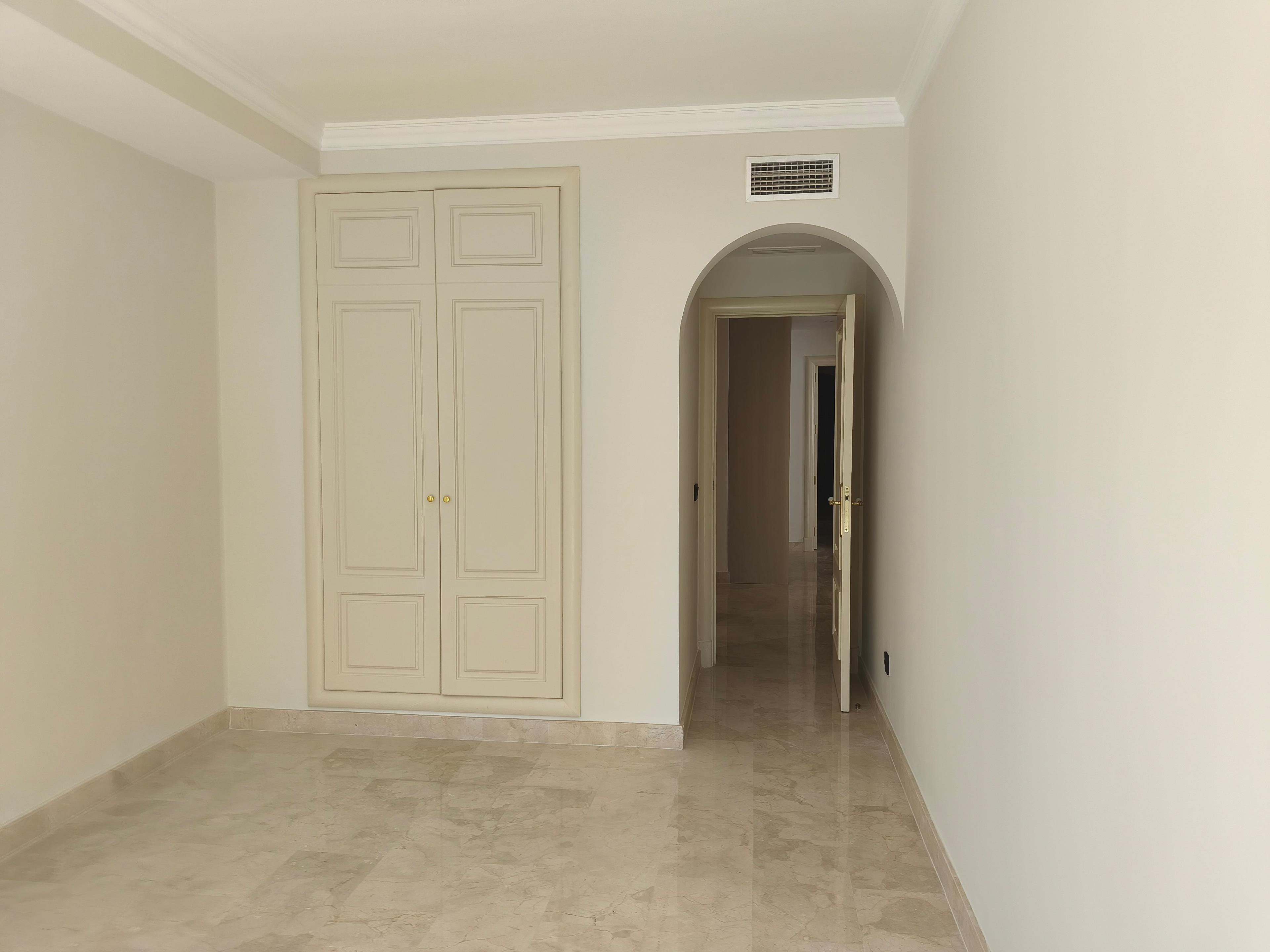 Piso en Venta en Calle Lago de los Cisnes - 25