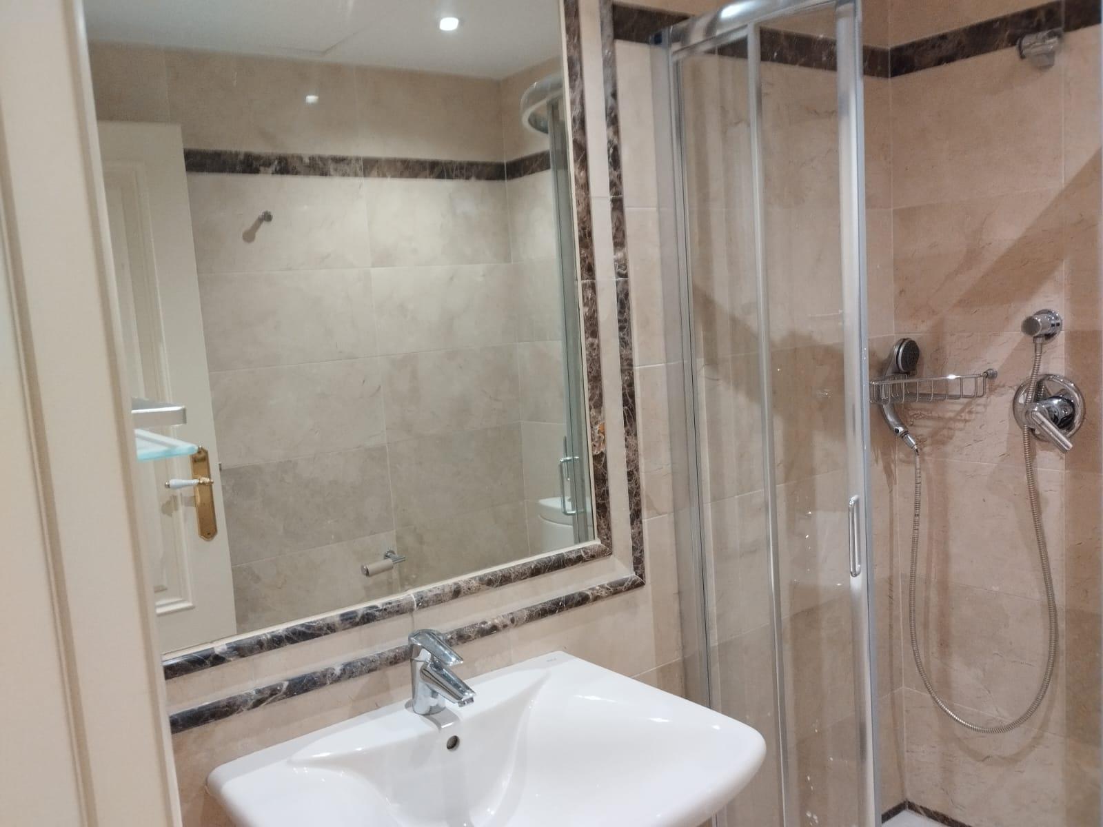 Piso en Venta en Calle Lago de los Cisnes - 27