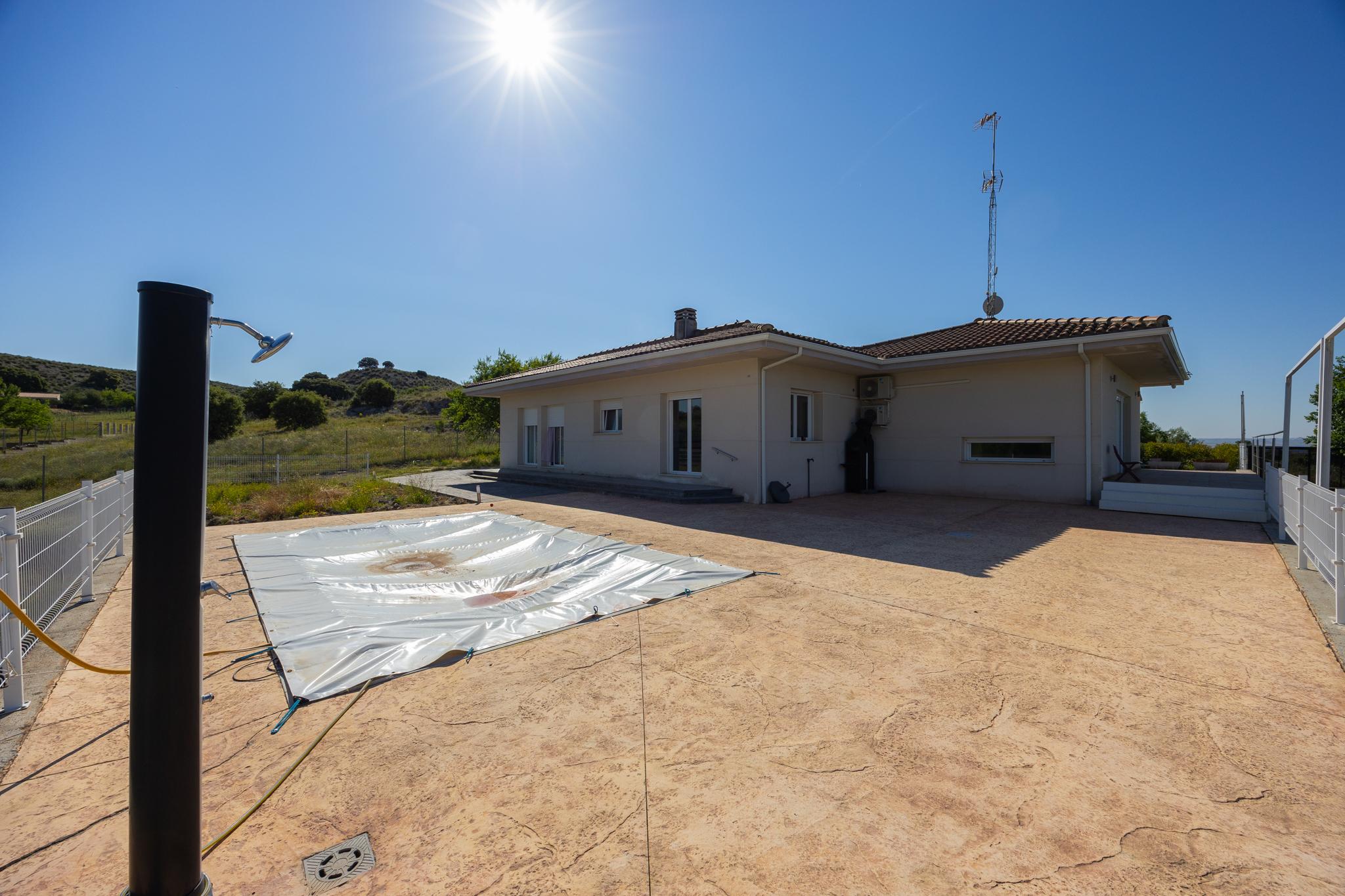 Casa en Venta - C. Río Jarama - 41
