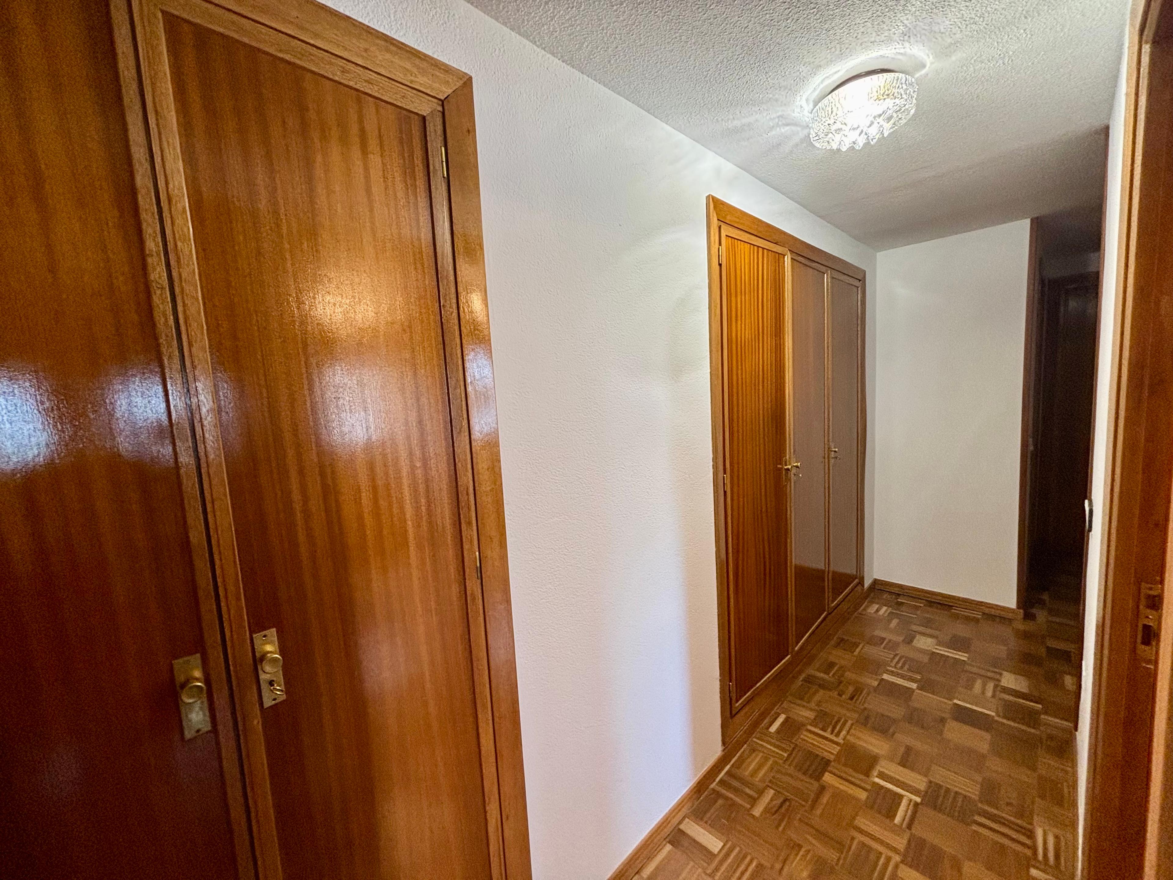 Piso en Alquiler en Calle Antonio Calvo - 11
