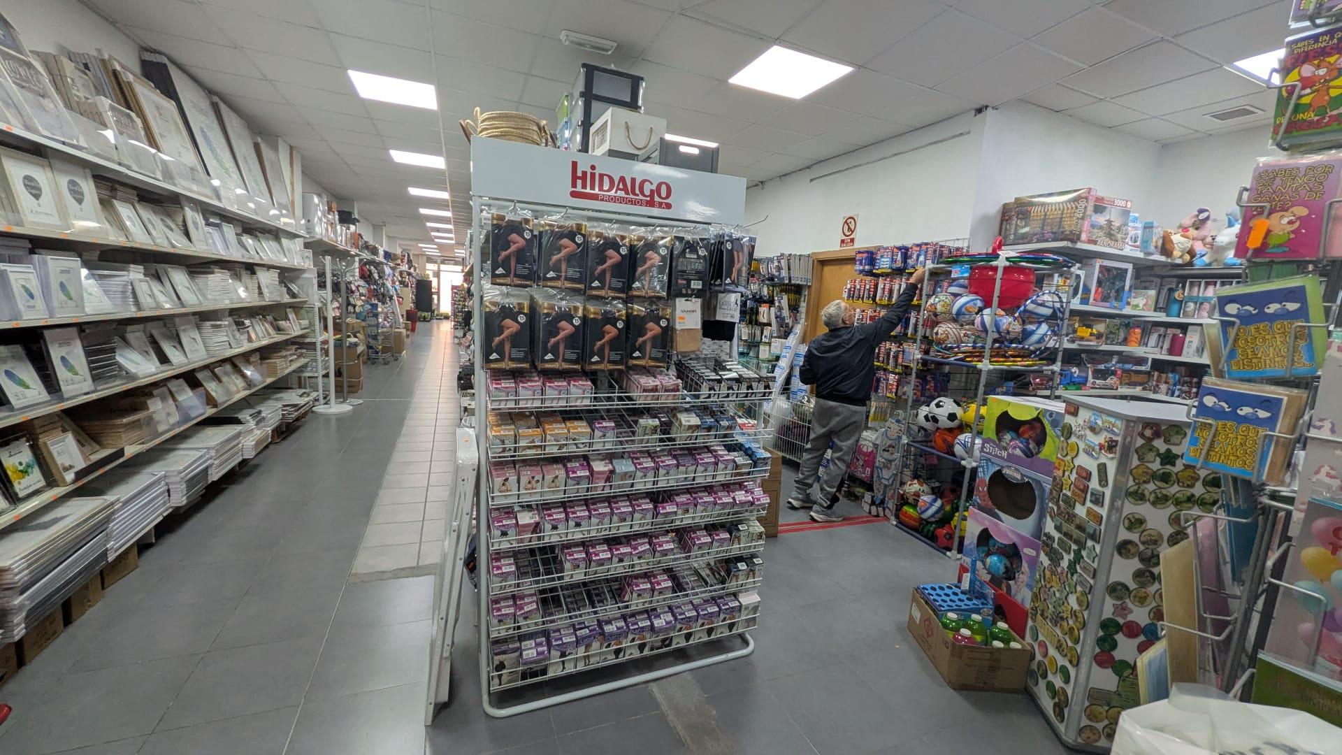 Local en Venta en Carrer Sant Vicent - 13