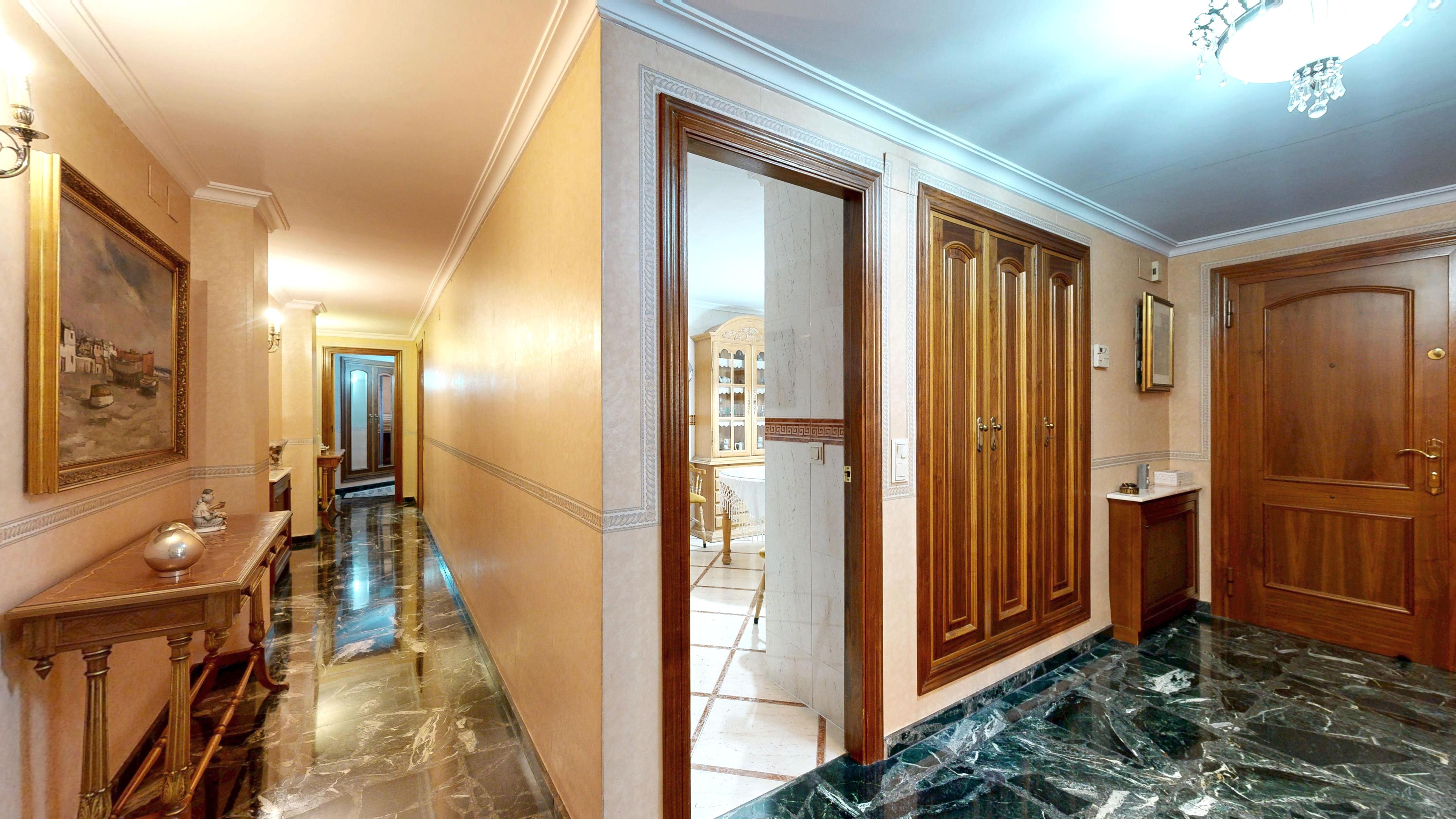 Piso en Venta en Calle Marqués de Zenete - 13