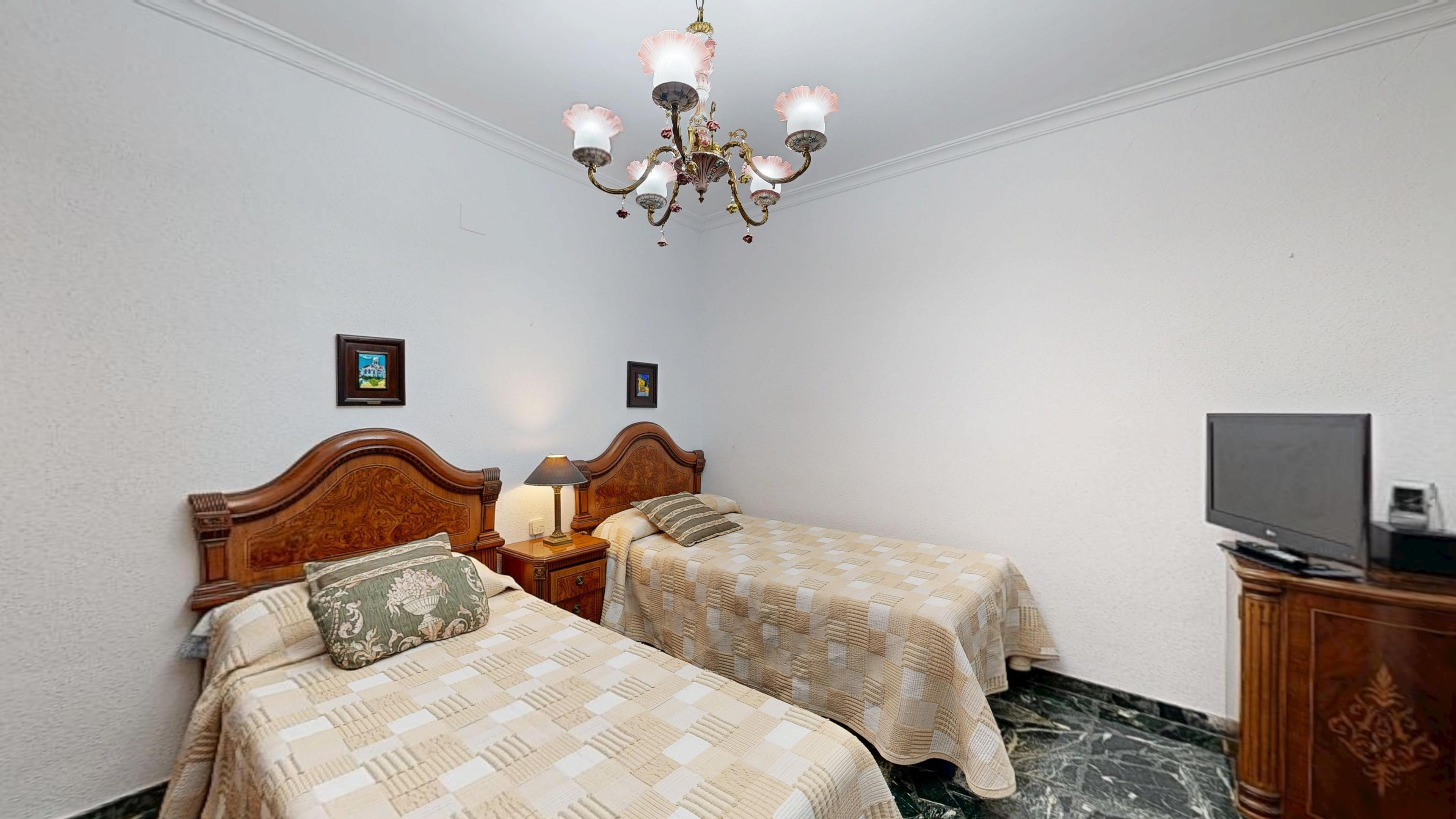 Piso en Venta en Calle Marqués de Zenete - 8