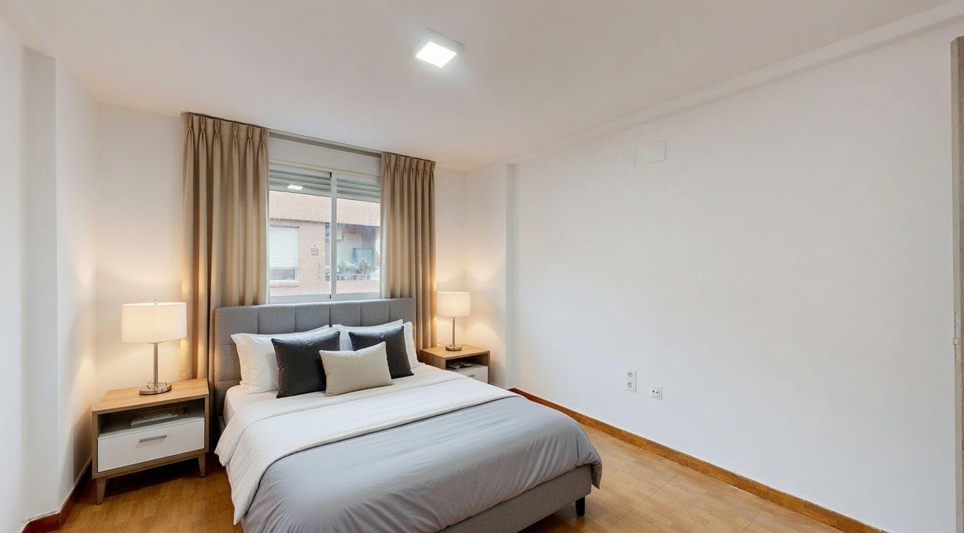 Piso en Venta en Carrer de Montealegre - 5