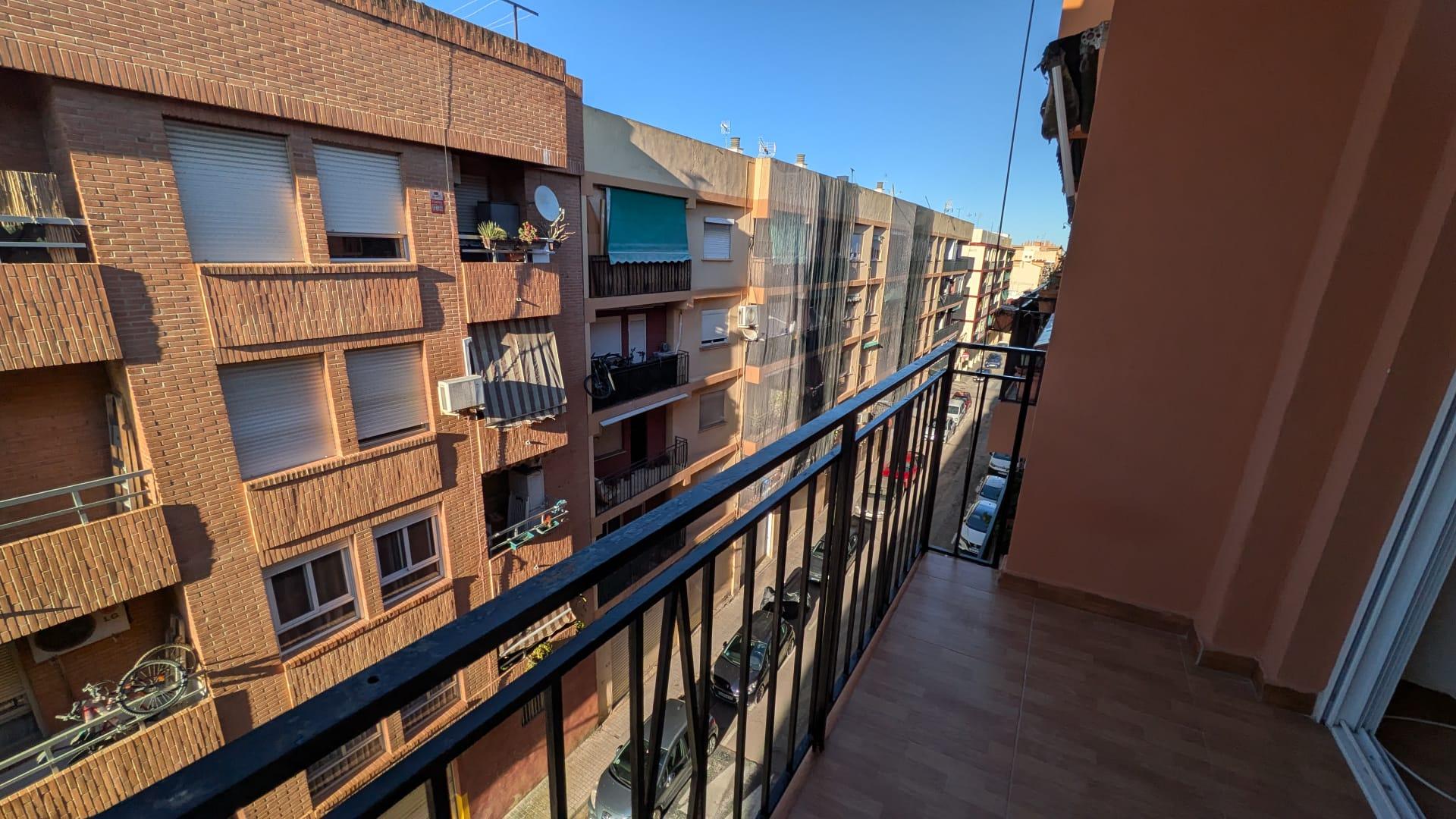 Piso en Venta en Carrer de Montealegre - 26