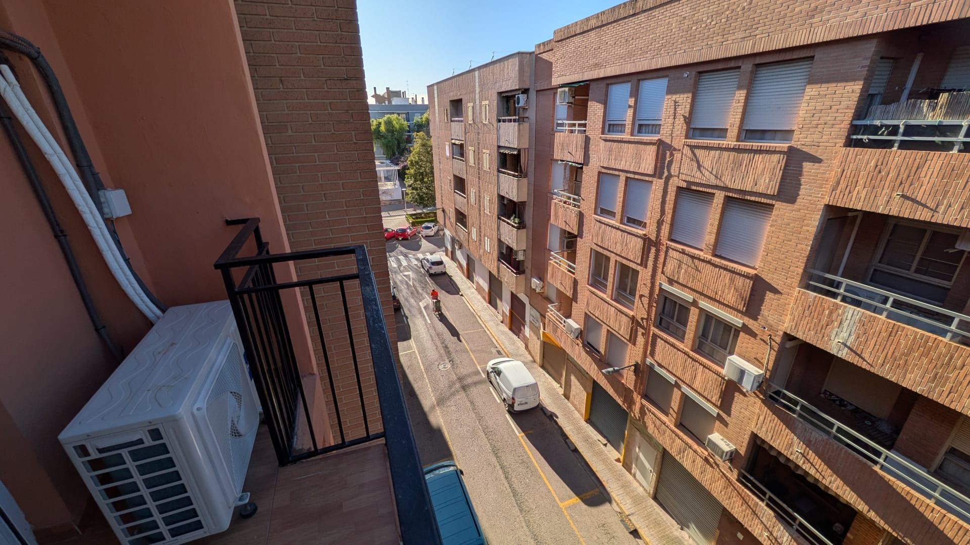 Piso en Venta en Carrer de Montealegre - 28