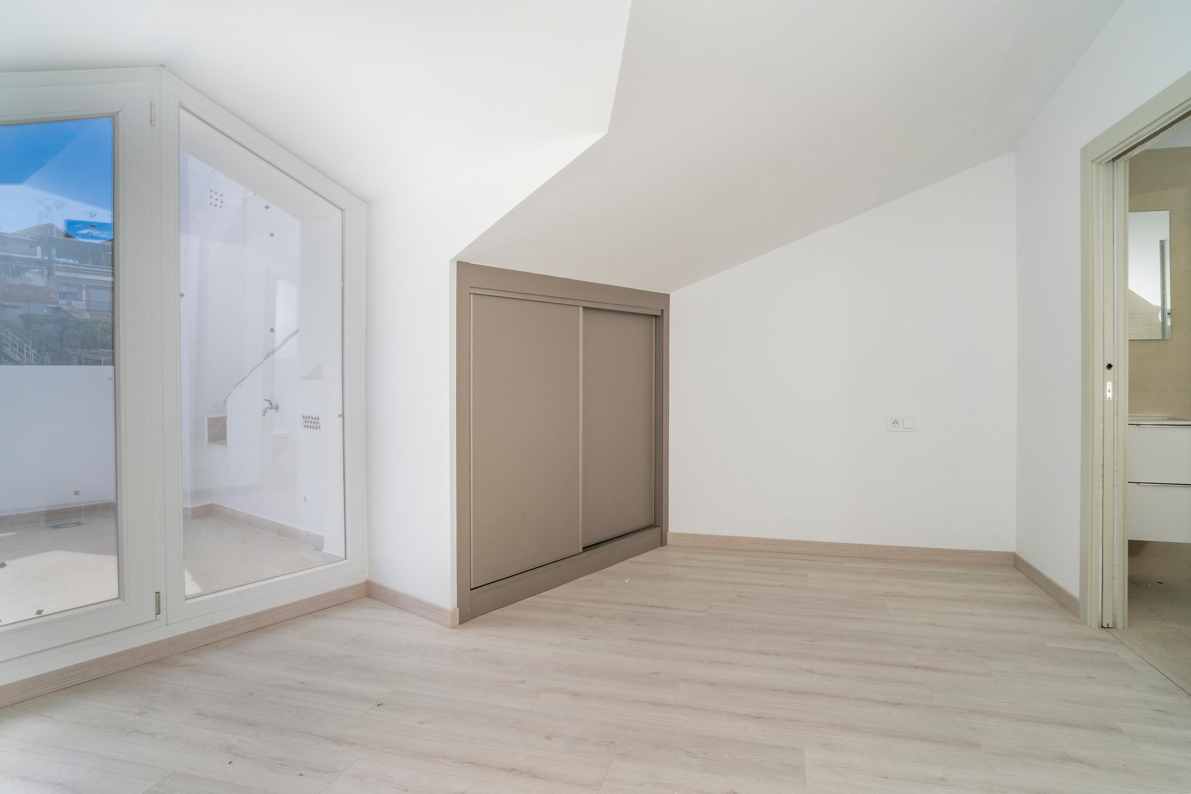 Piso en Venta en Calle Pino - 7