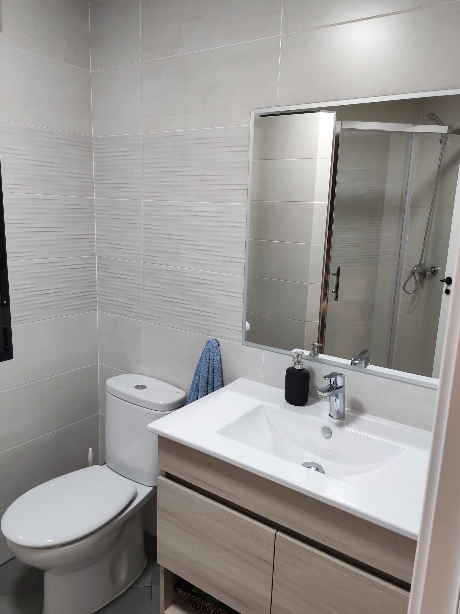 Casa en Venta en Calle Conde de Coruña - 21