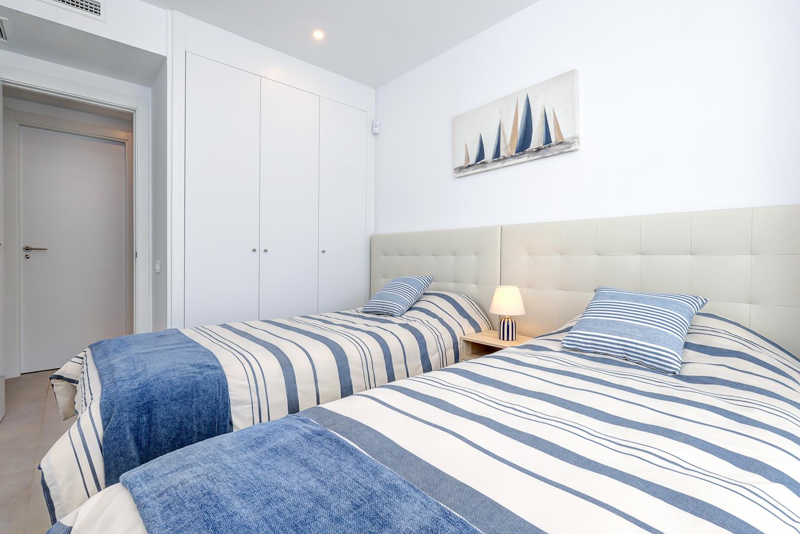 Piso en Venta en Avenida Fuengirola - 8