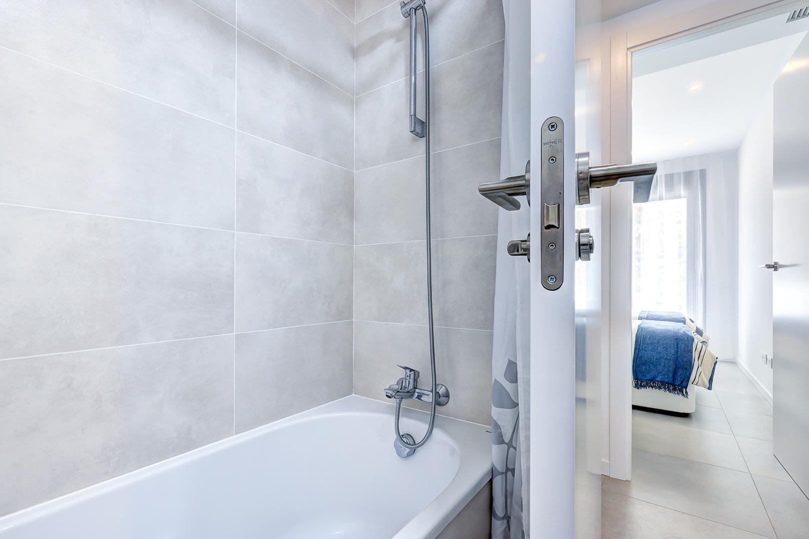 Piso en Venta en Avenida Fuengirola - 12