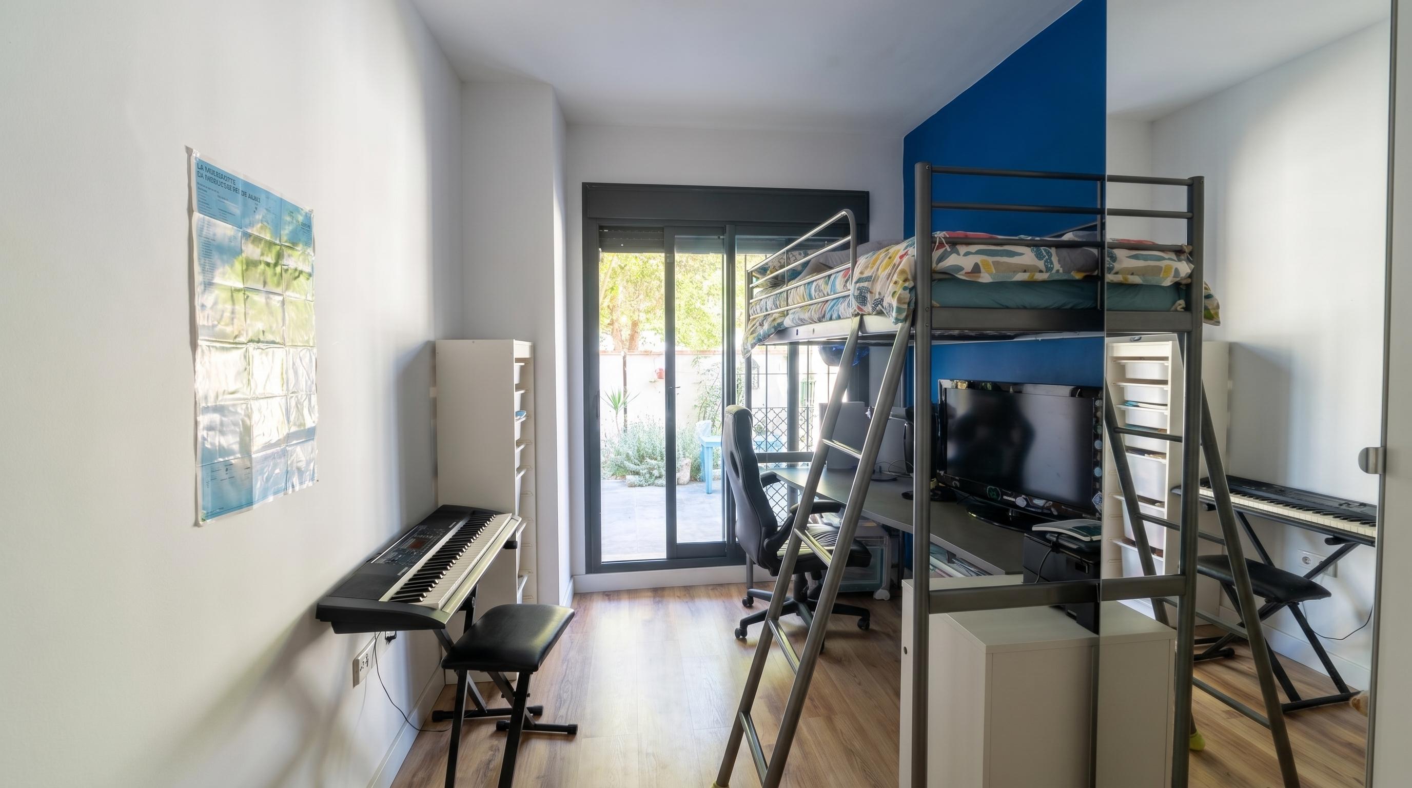 Piso en Venta en Calle Hermanas Mirabal - 11