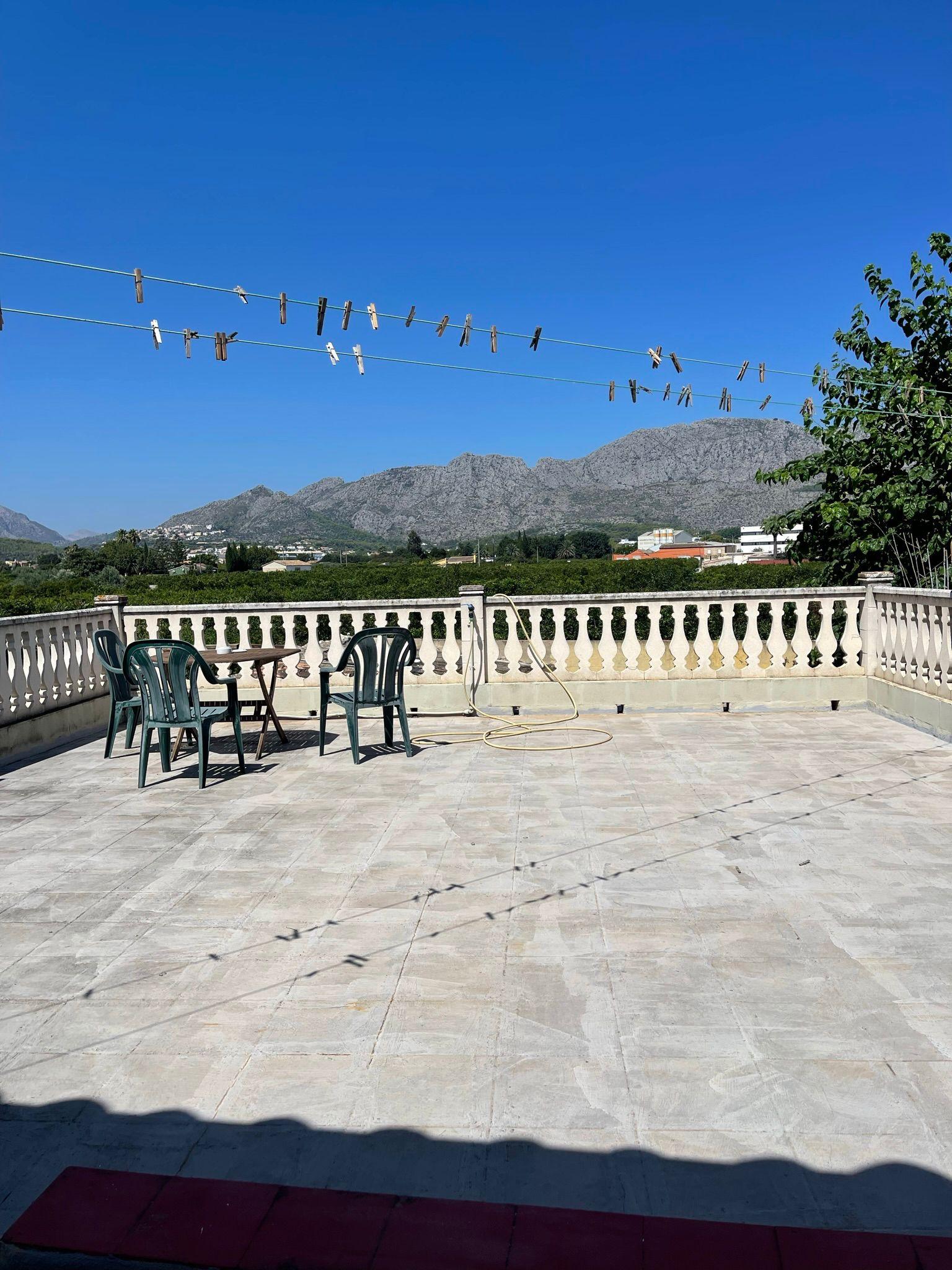 Casa Rústica en Venta en Calle Poeta García Lorca - 12