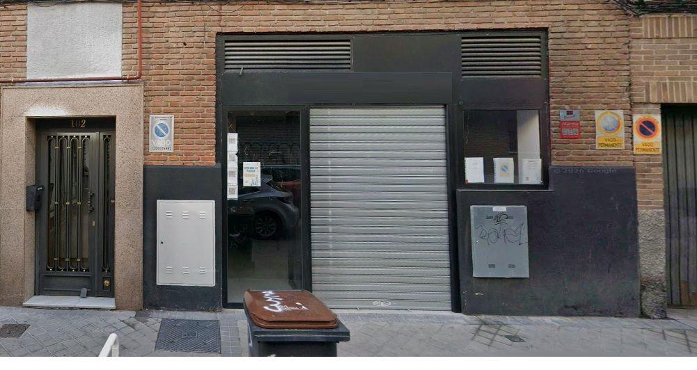 Factory en Venta en Calle de Ferroviarios - 3