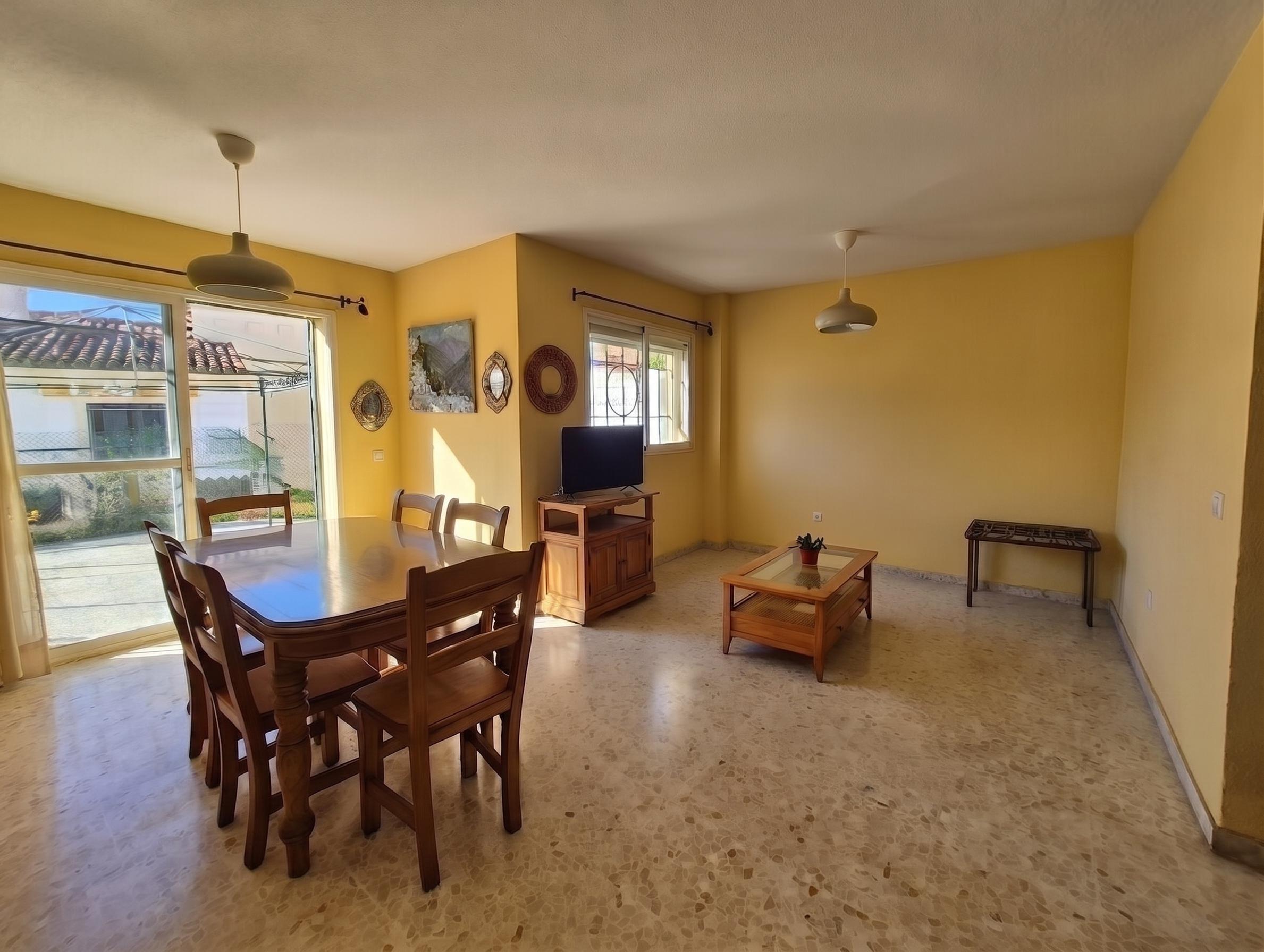 Adosado en Venta en C. Ubio - 1