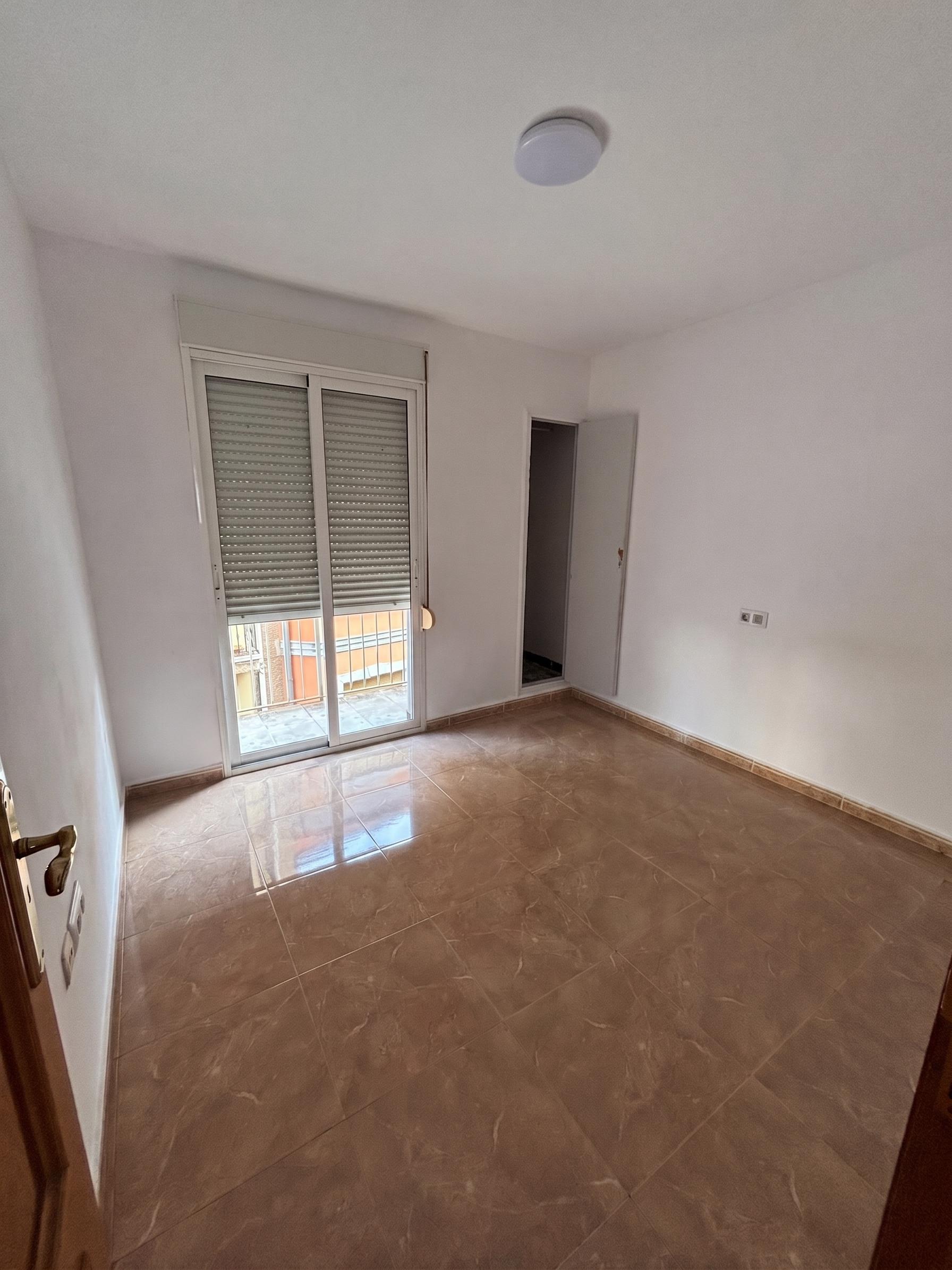 Piso en Venta en Carrer de Pedreguer - 8
