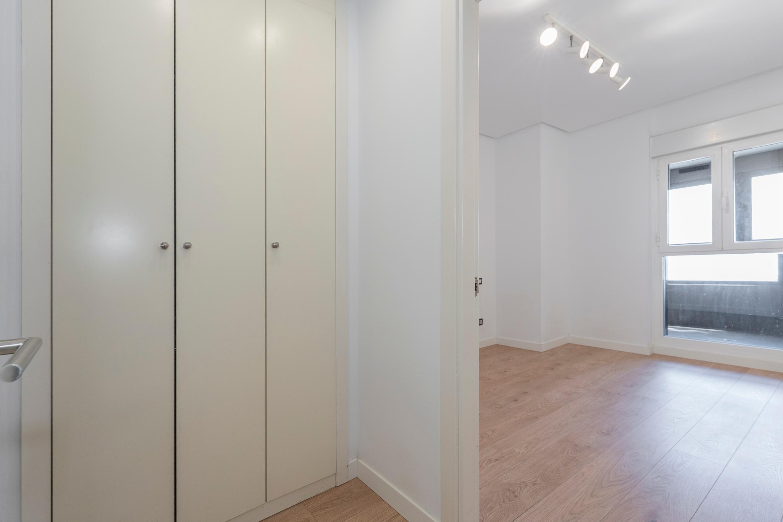 Piso en Venta en Calle de Dulce Chacón - 14