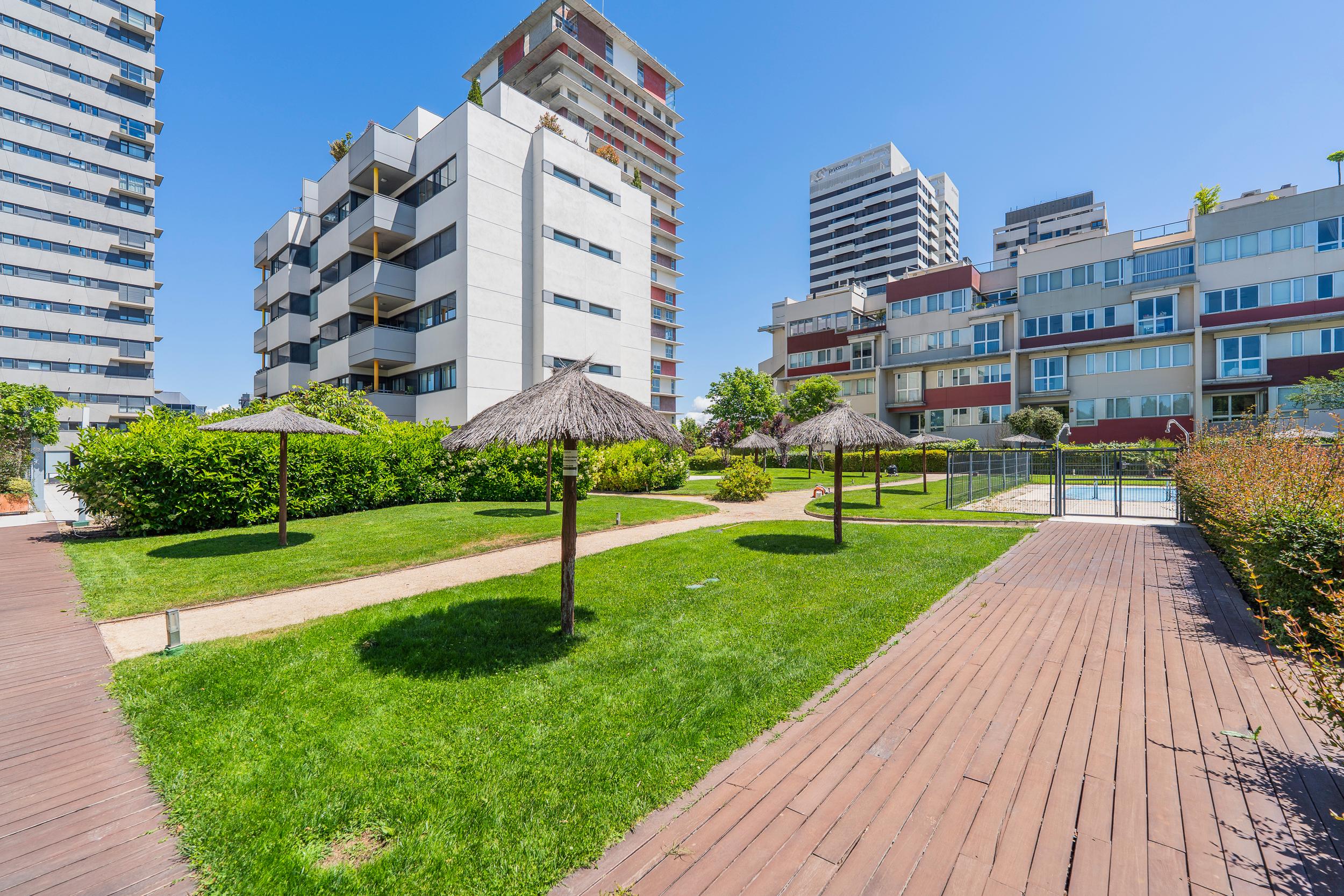 Piso en Venta en Calle de Dulce Chacón - 35