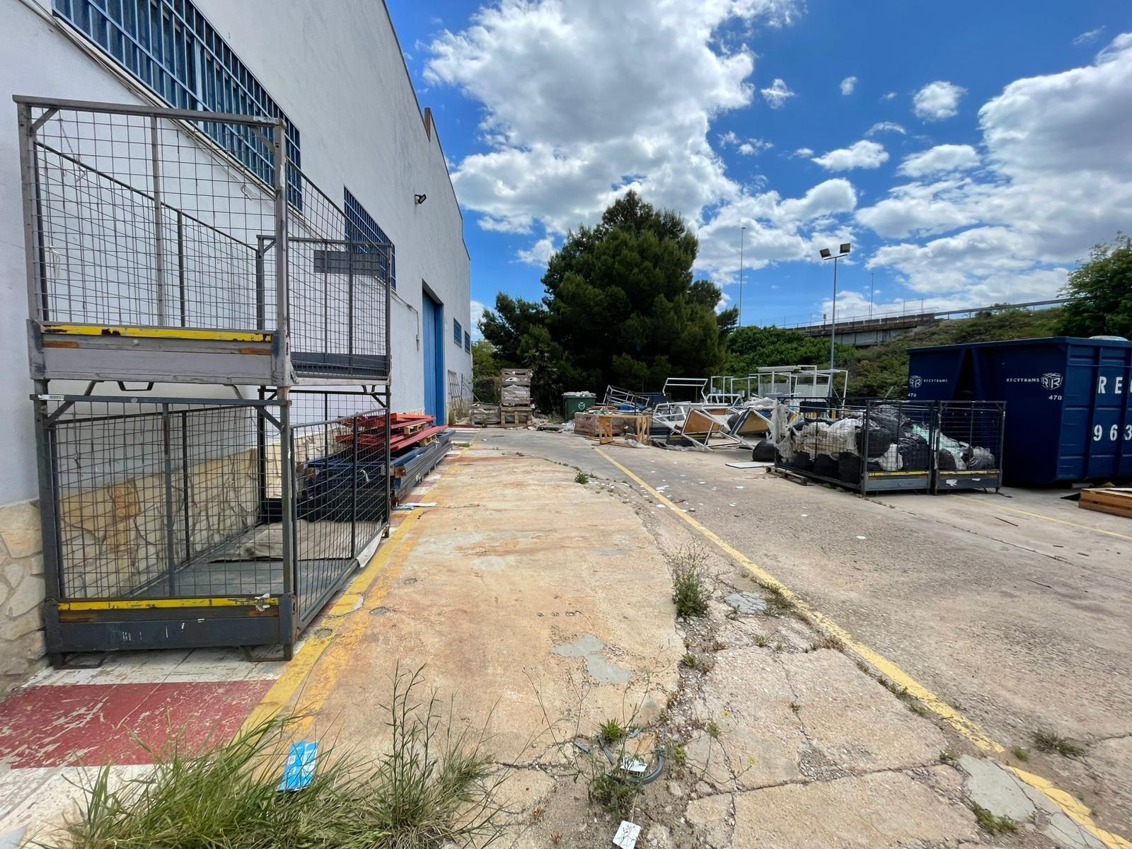 Factory en Alquiler en Calle Cami Vell de Silla - 6