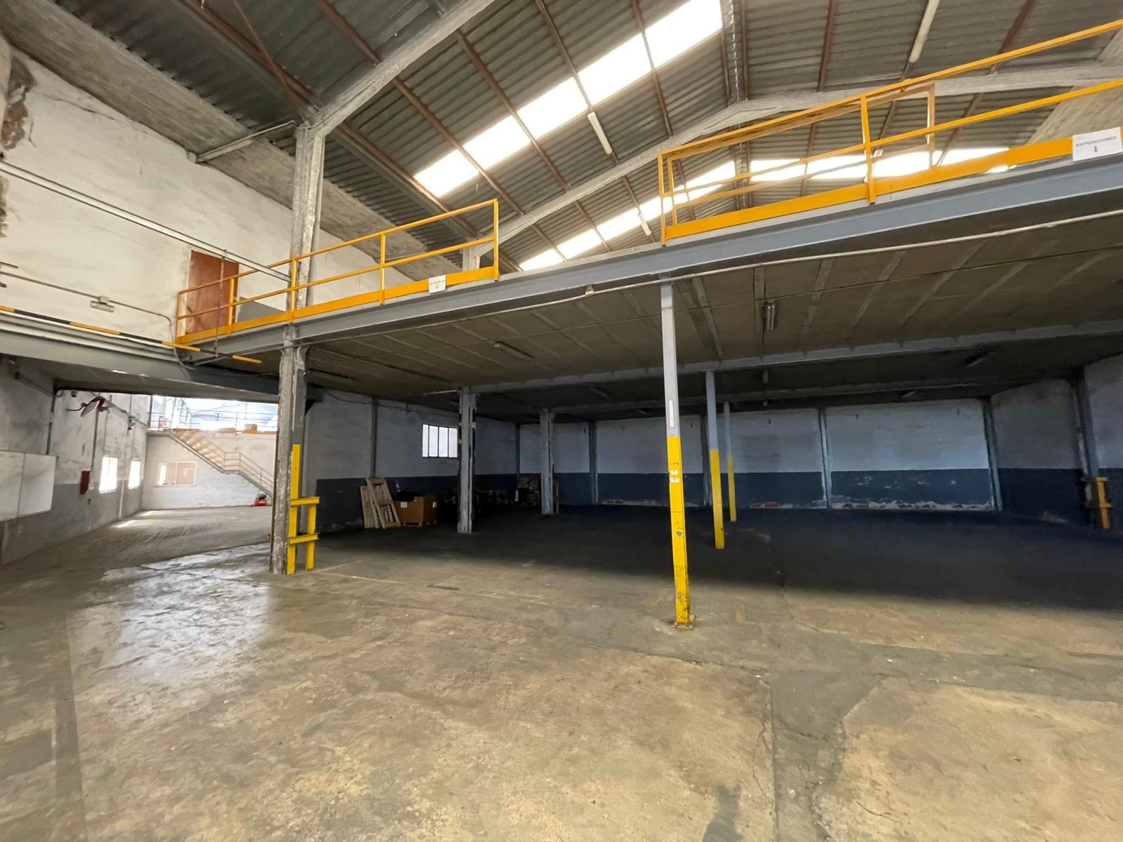 Factory en Alquiler en Calle Cami Vell de Silla - 2