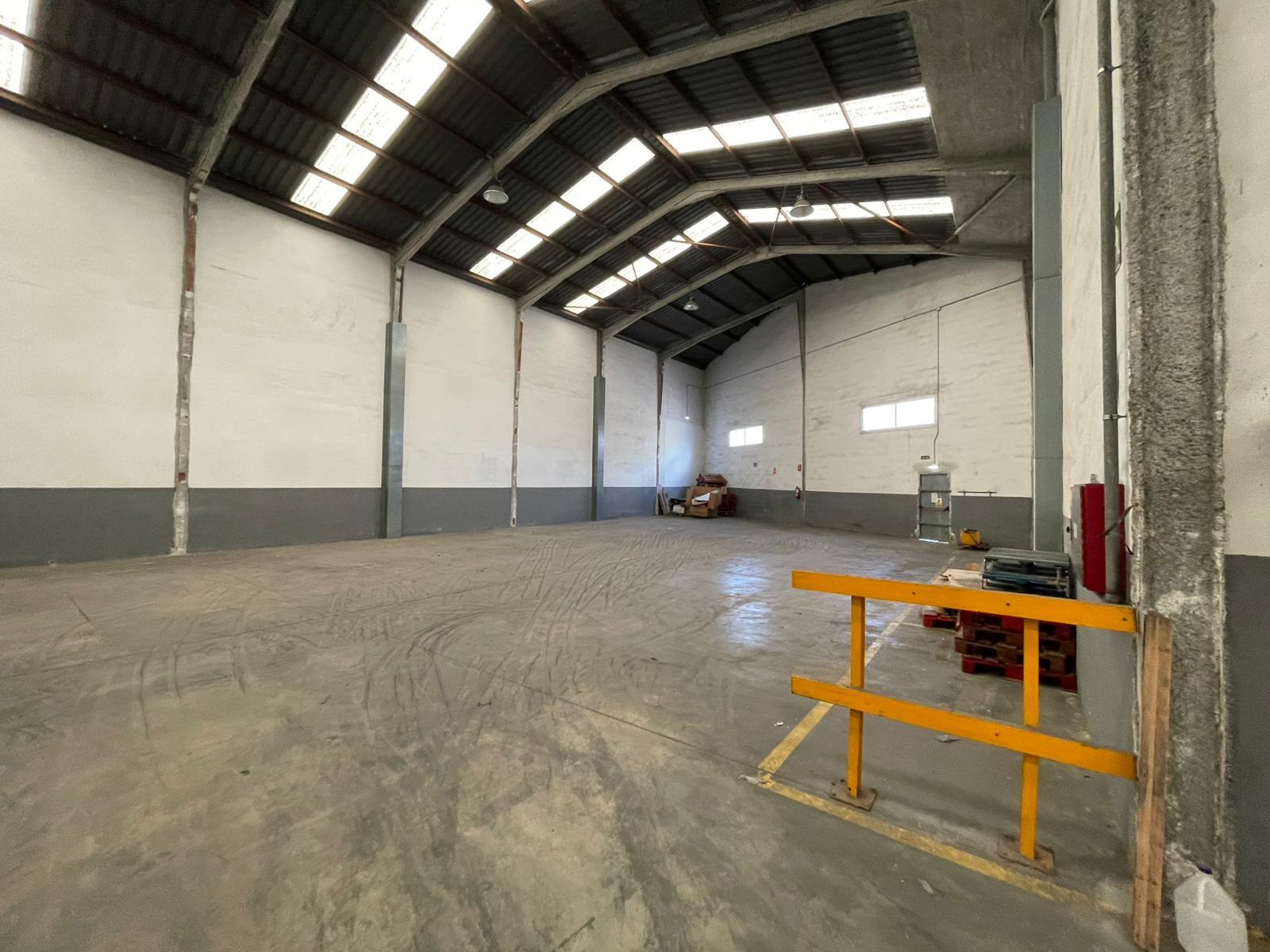 Factory en Alquiler en Calle Cami Vell de Silla - 3