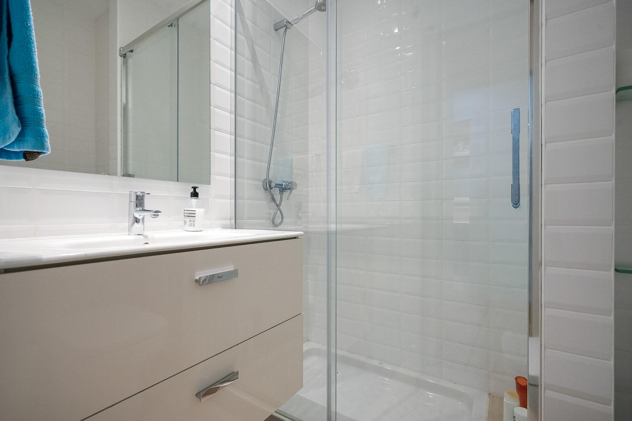 Piso en Venta en Calle de Nuria - 25