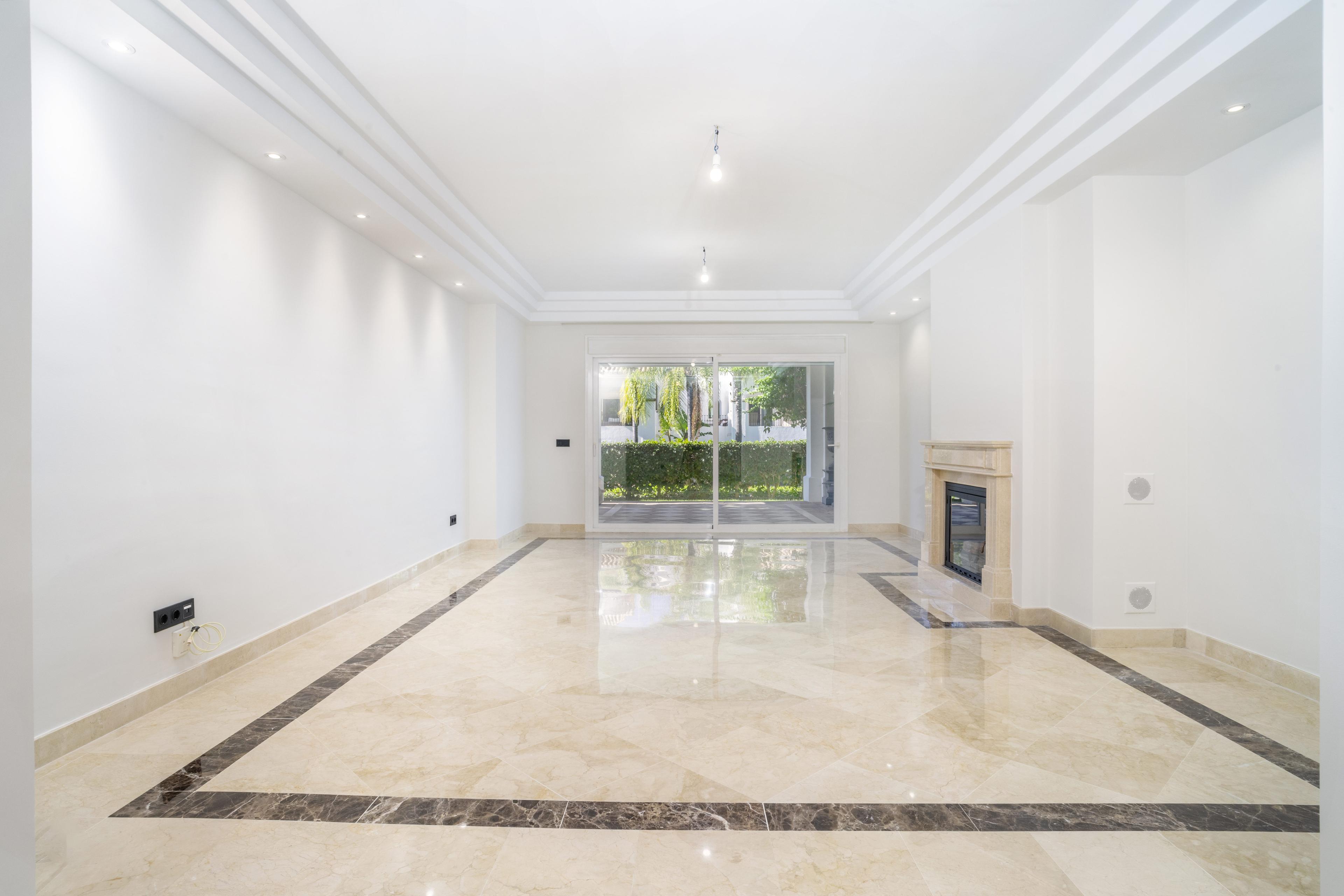 Piso en Venta en Calle Lago de los Cisnes - 21